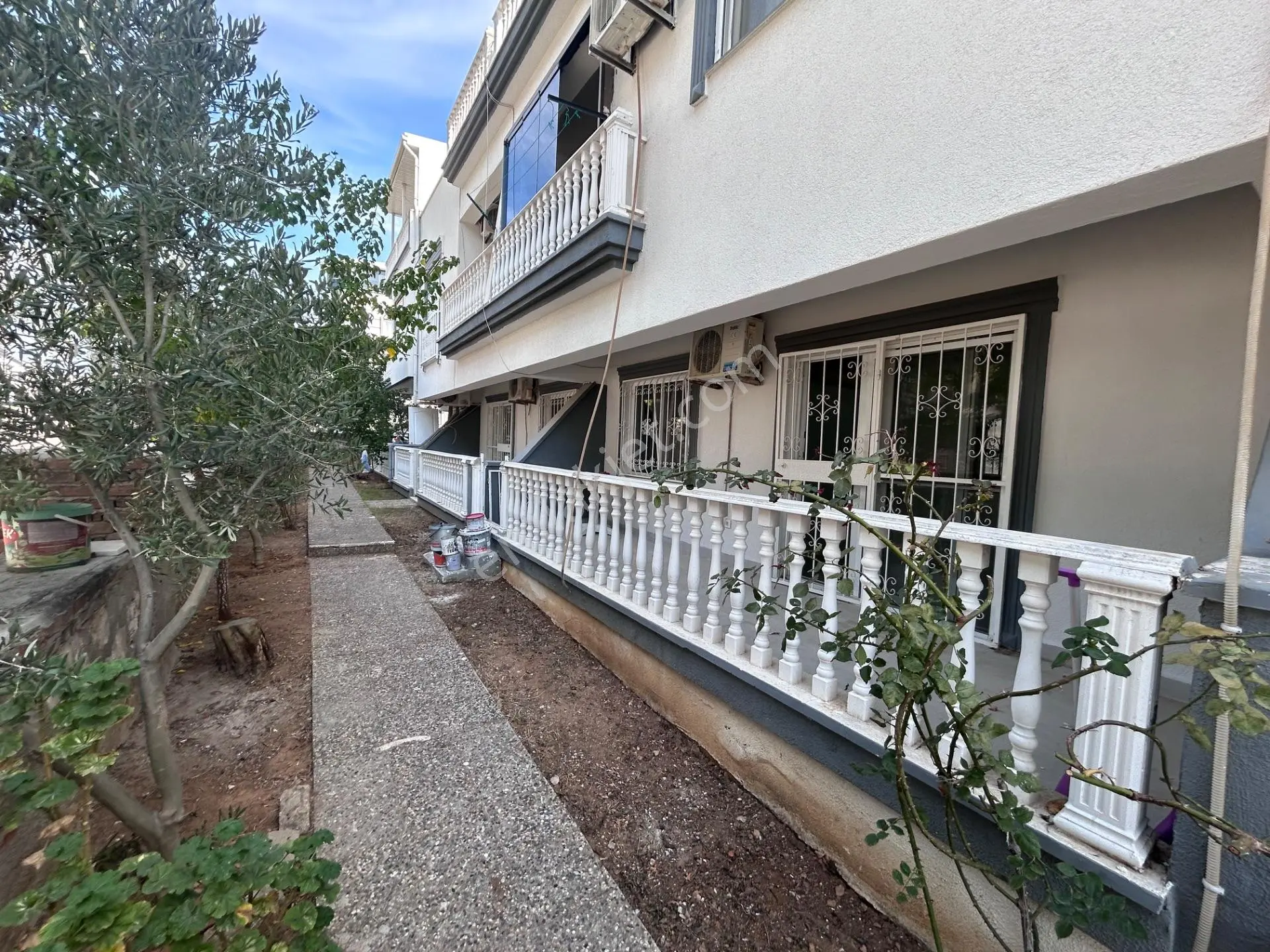 Havuzlu Sitede Geniş 1+1 — fotoğraf 31