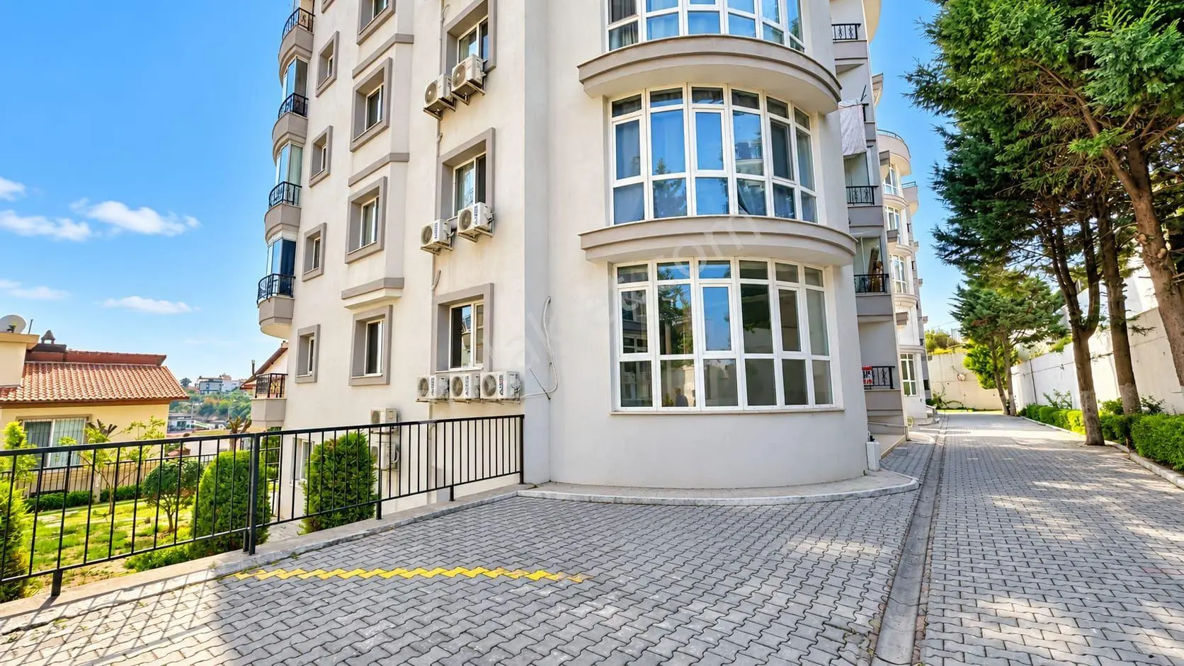 Kuşadası Kadınlar Denizi 3+1 Geniş Balkonlu Daire — fotoğraf 2