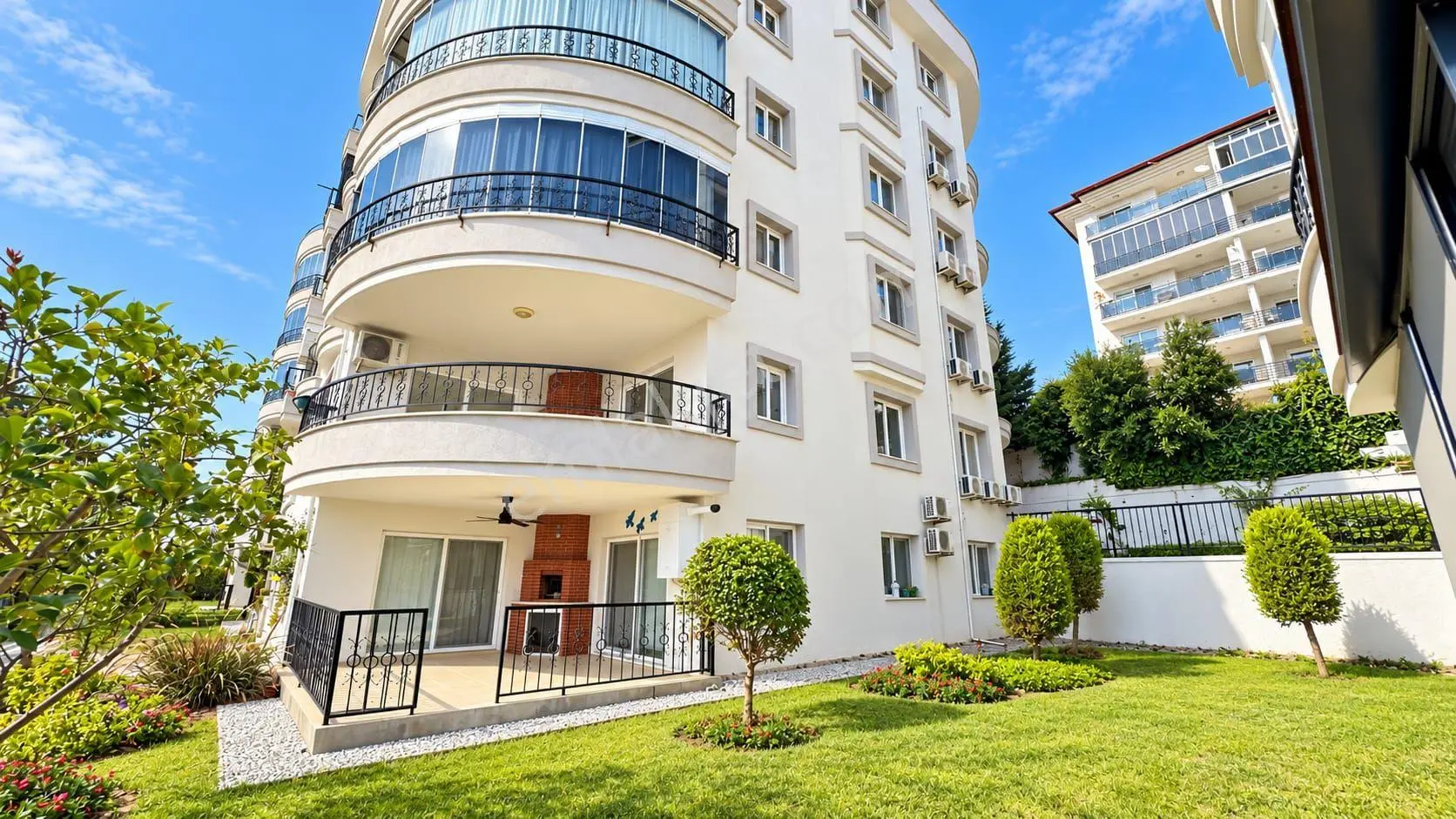 Kuşadası Kadınlar Denizi 3+1 Geniş Balkonlu Daire — fotoğraf 3