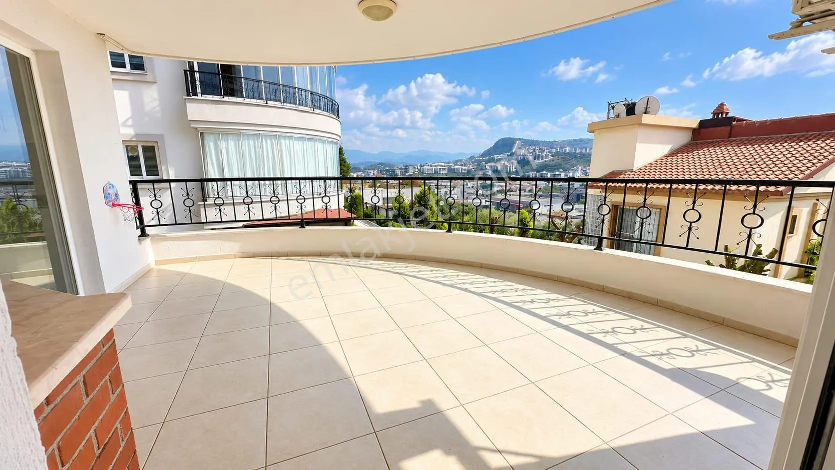 Kuşadası Kadınlar Denizi 3+1 Geniş Balkonlu Daire — fotoğraf 17