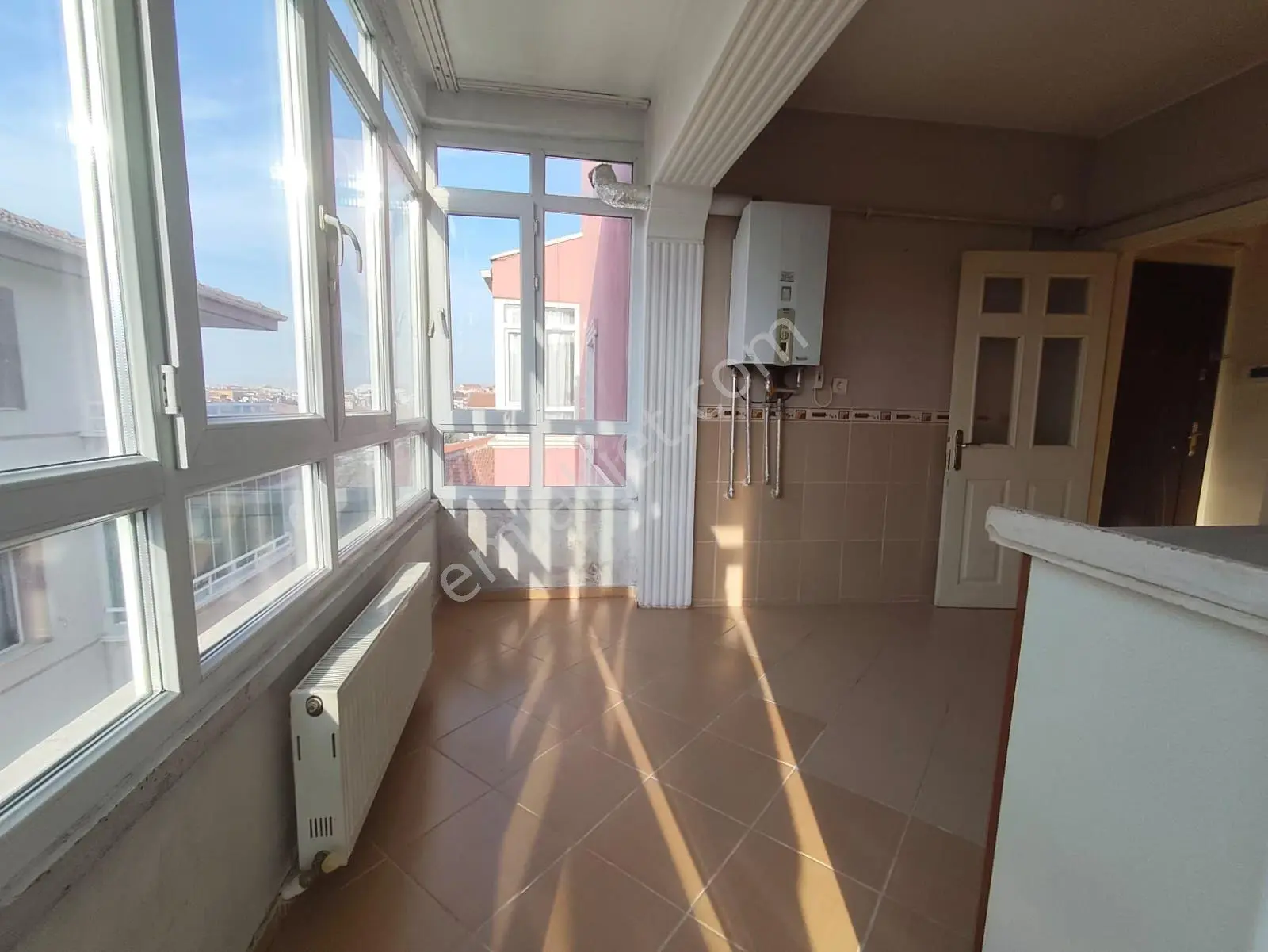 Yılmaz Gayrimenkulden Asansörlü Cadde Üzeri Masrafsız 3+1 Öncephe 3 Kat Satılık Daire Pazarlık Var — fotoğraf 8