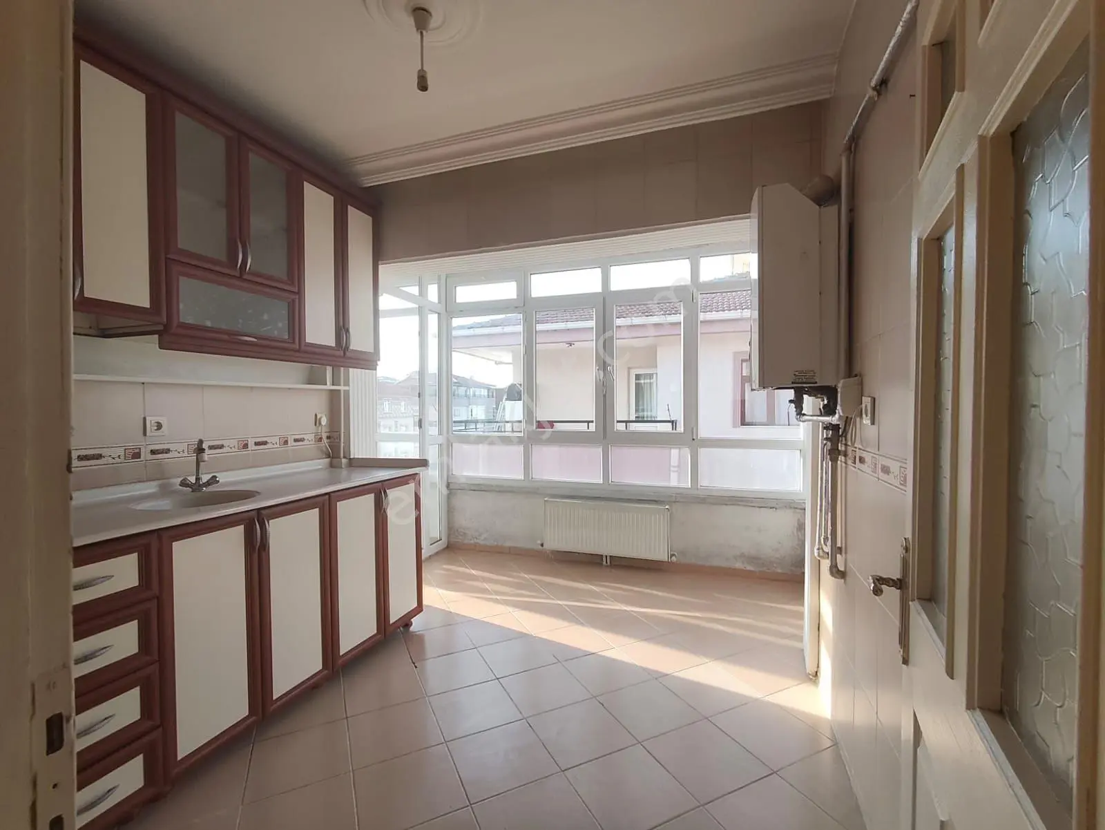 Yılmaz Gayrimenkulden Asansörlü Cadde Üzeri Masrafsız 3+1 Öncephe 3 Kat Satılık Daire Pazarlık Var — fotoğraf 33