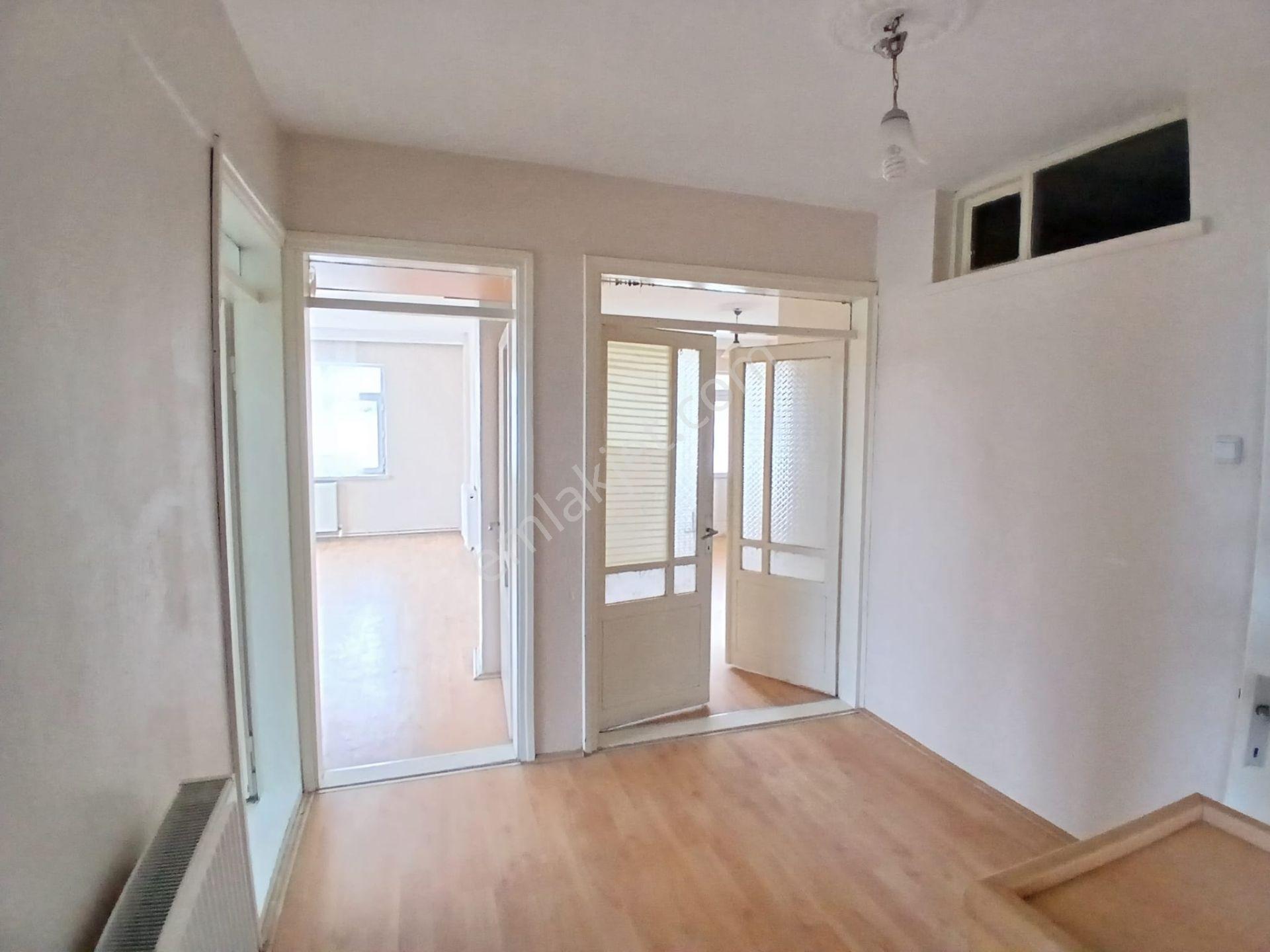 Akçay Emlak'tan Akşehir Mimarlık Mühendislik Fakültesi Yanında Doğlgazlı Satılık 2+1 Daire — fotoğraf 33