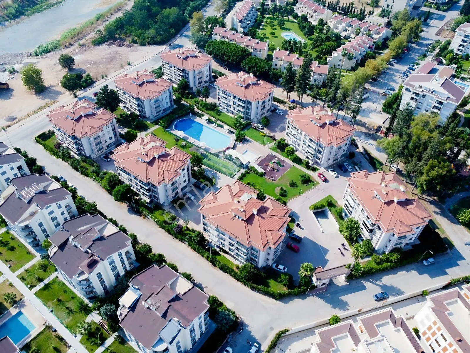 Köroğlu Konaklarında 4+1 195m2 Satılık Daire — fotoğraf 26