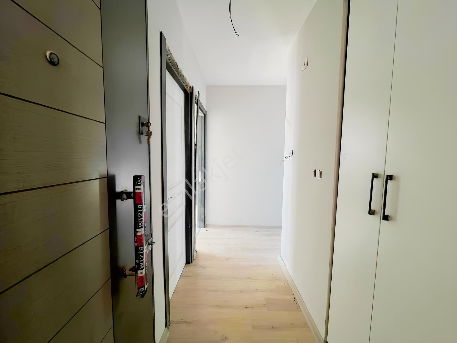 Parsi'ten Kriminal Civarı Kapalı Mutfak 3+1 Satılık Daire — fotoğraf 4