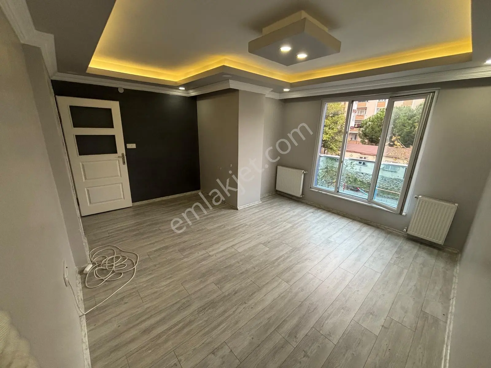 Köprü Emlak'tan Satılık 2+1 Balkonlu Ara Kat Daire — fotoğraf 5