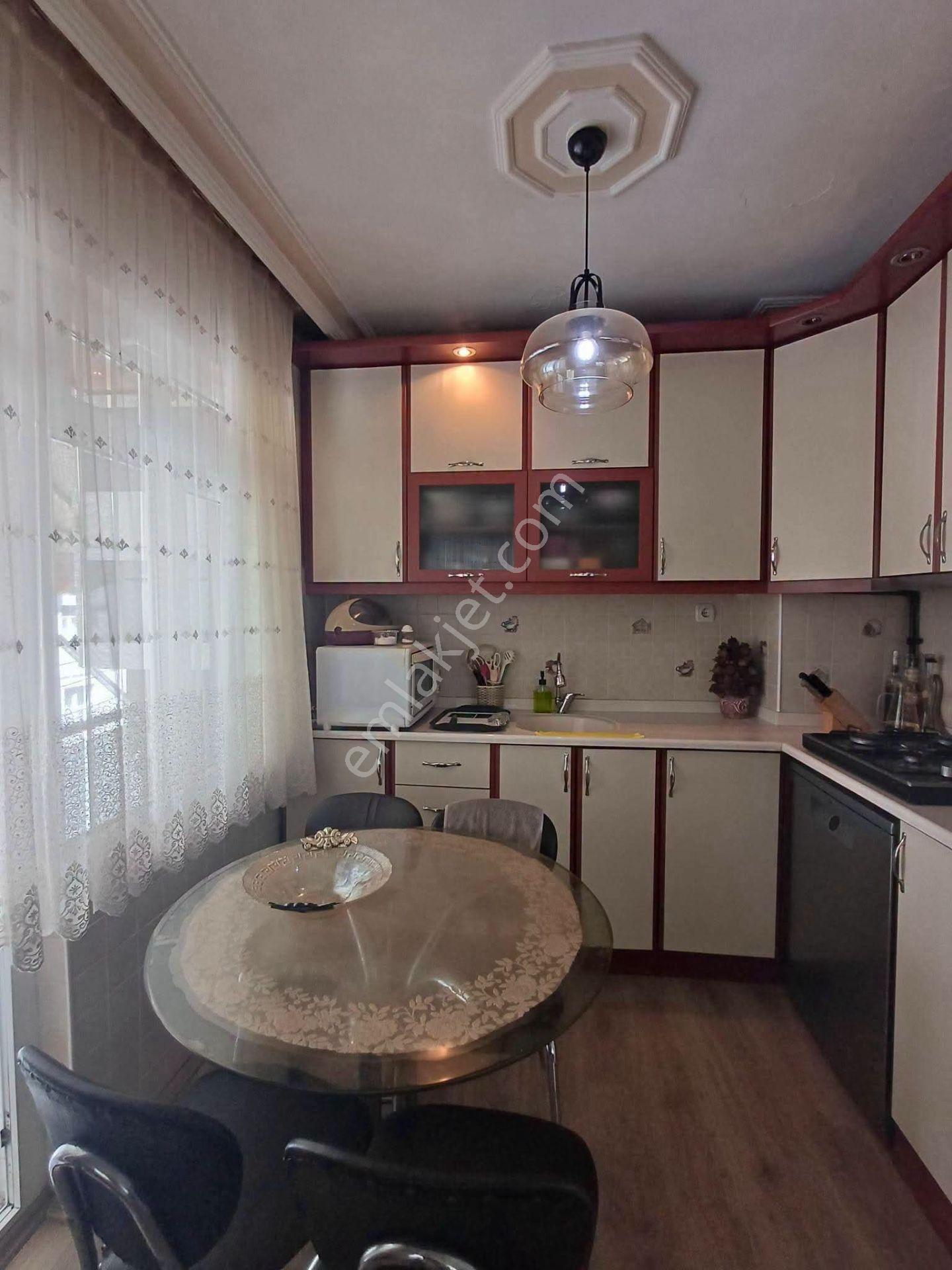 Novasam Emlak'dan Bulvara Cephe Satılık 2+1 — fotoğraf 16