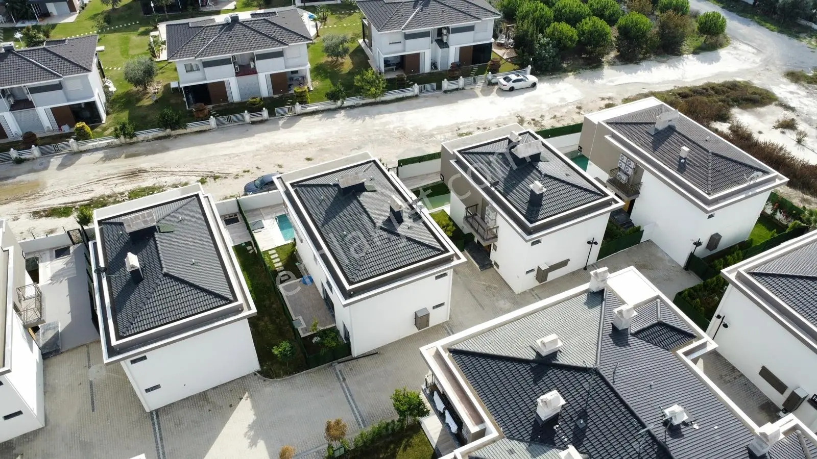 Kuşadasında Denize Yakın 4+1 Sıfır Mustakil Satılık Villa — fotoğraf 5