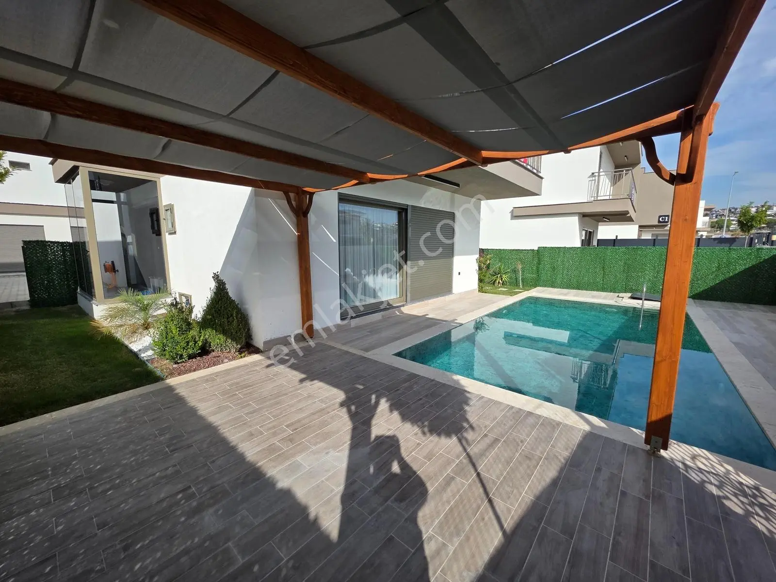 Kuşadasında Denize Yakın 4+1 Sıfır Mustakil Satılık Villa — fotoğraf 7