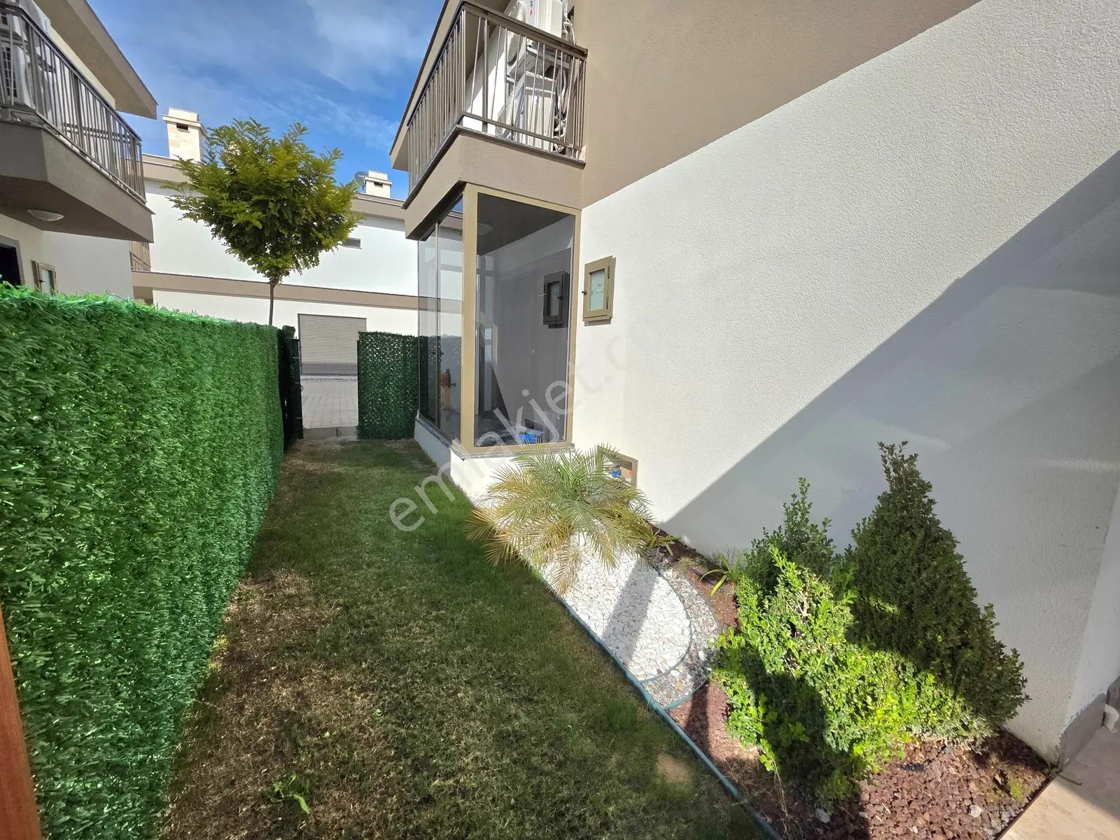 Kuşadasında Denize Yakın 4+1 Sıfır Mustakil Satılık Villa — fotoğraf 9
