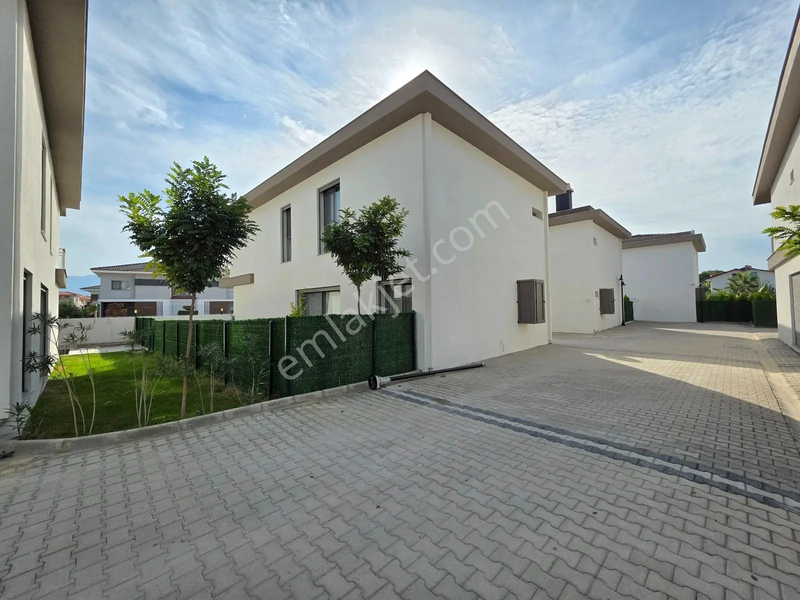 Kuşadasında Denize Yakın 4+1 Sıfır Mustakil Satılık Villa — fotoğraf 11
