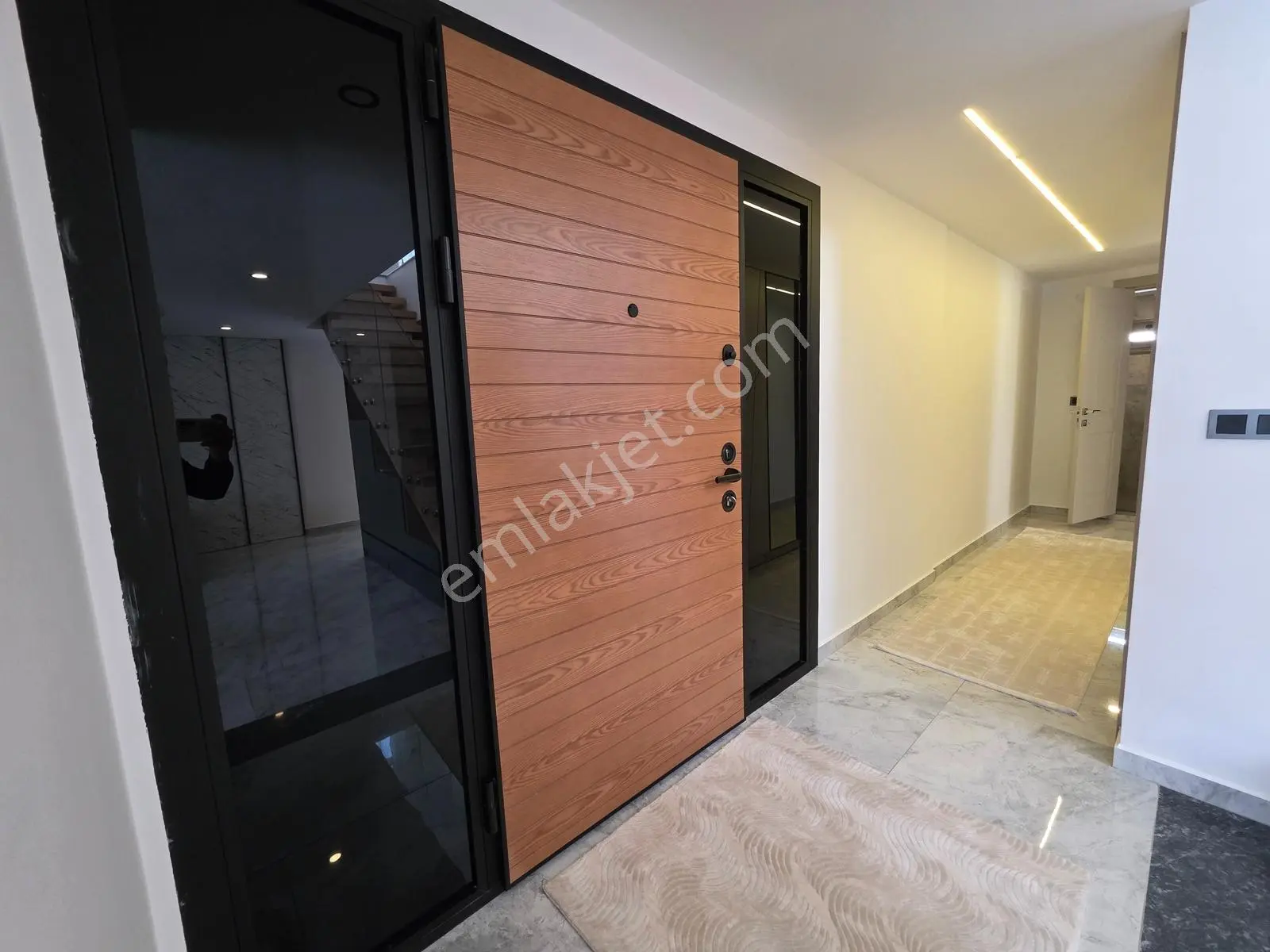 Kuşadasında Denize Yakın 4+1 Sıfır Mustakil Satılık Villa — fotoğraf 15