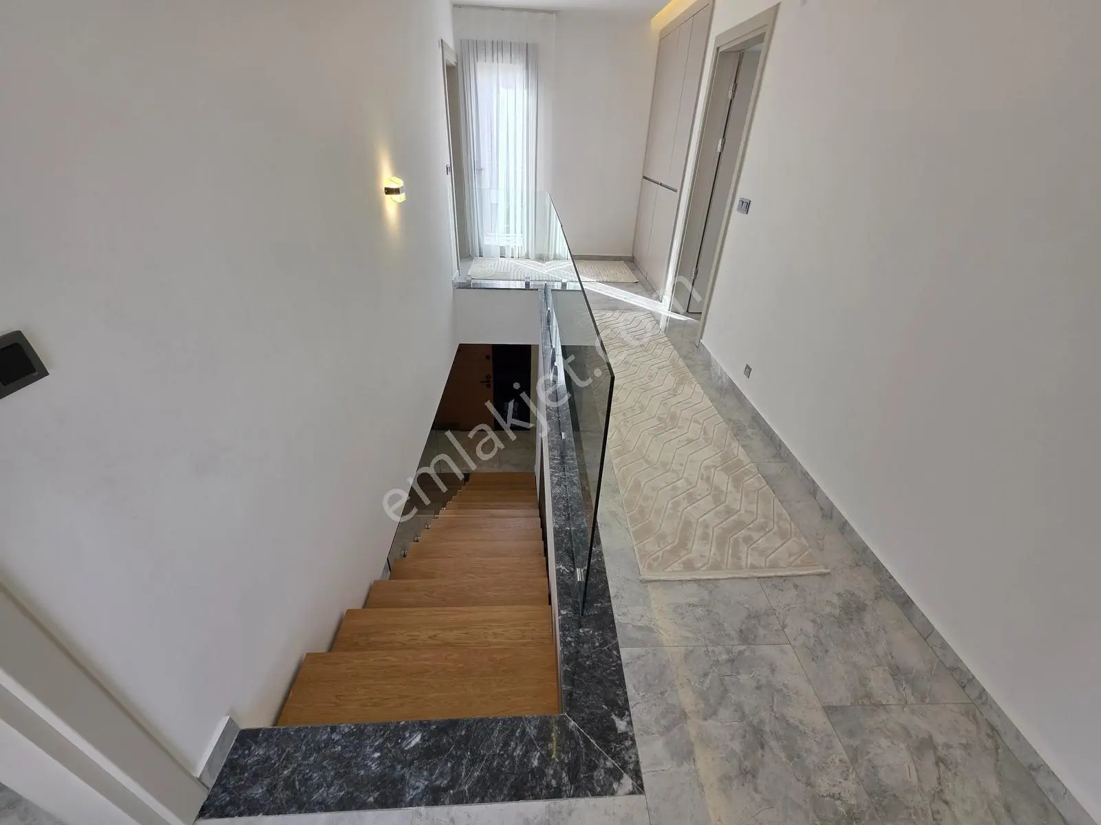 Kuşadasında Denize Yakın 4+1 Sıfır Mustakil Satılık Villa — fotoğraf 25