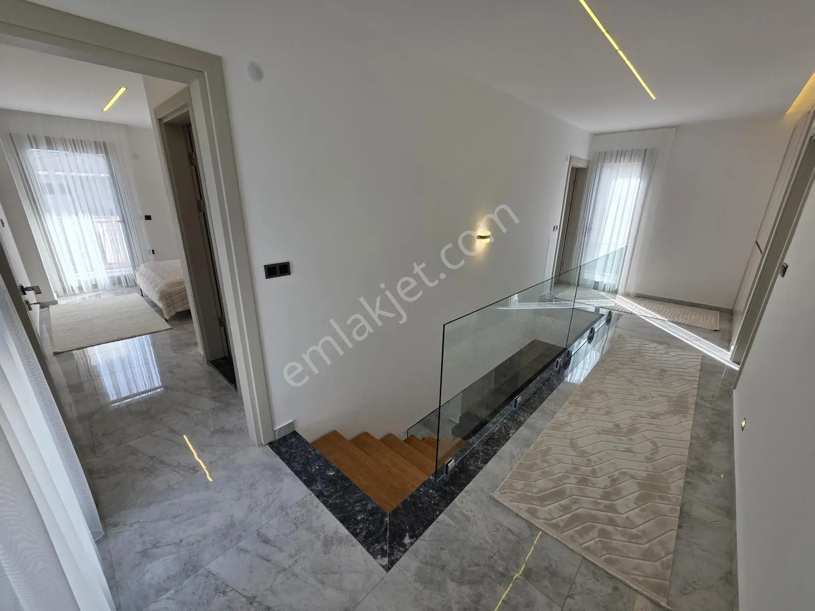 Kuşadasında Denize Yakın 4+1 Sıfır Mustakil Satılık Villa — fotoğraf 32
