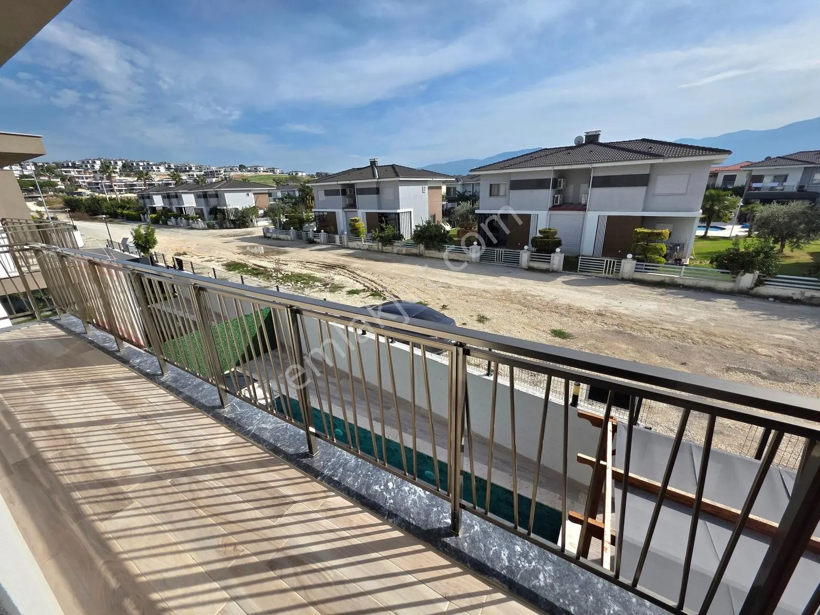 Kuşadasında Denize Yakın 4+1 Sıfır Mustakil Satılık Villa — fotoğraf 35