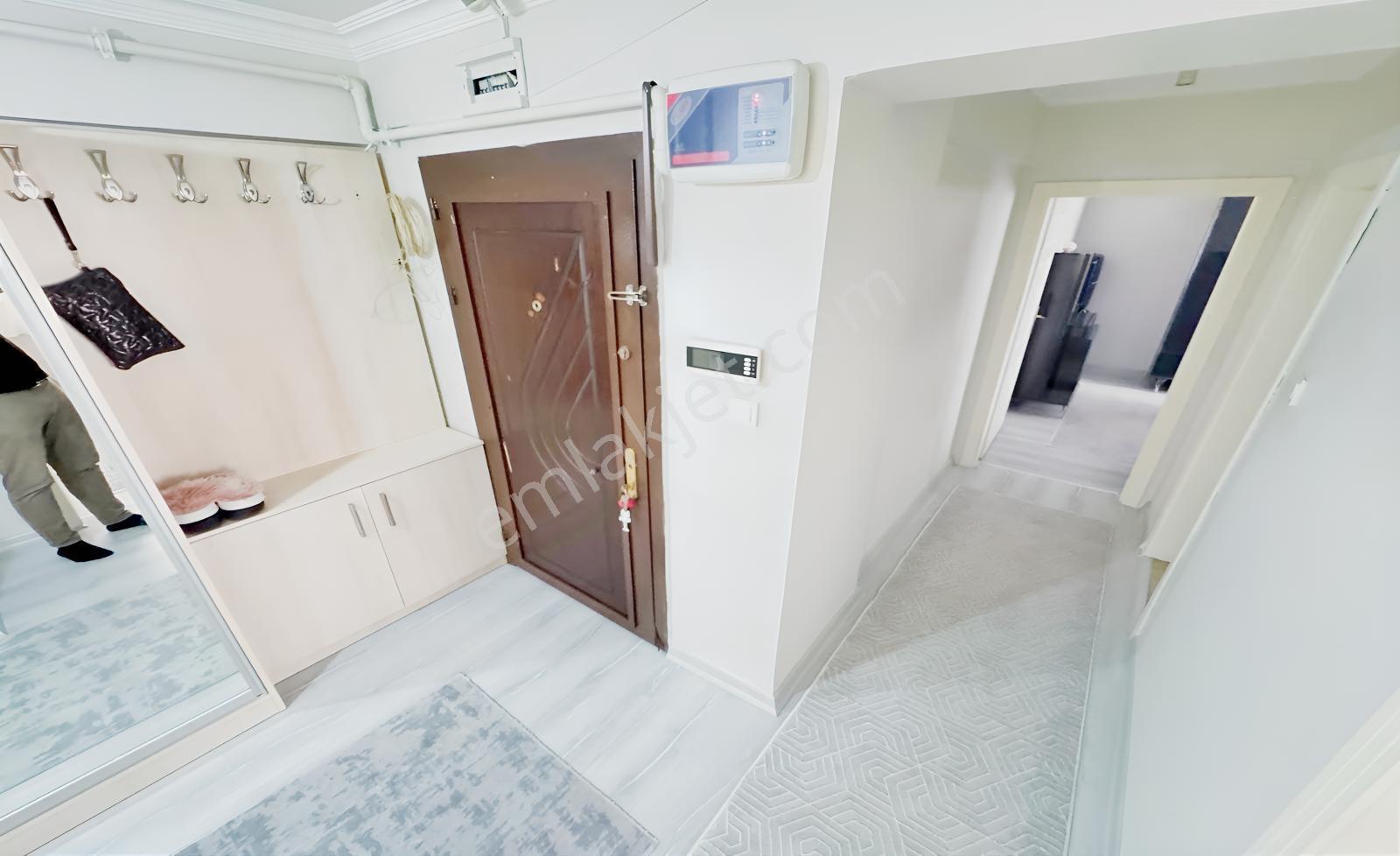 Kevser Cami Yakını Giriş Konumunda Cadde Yakını Full Yapılı 3+1 — fotoğraf 31
