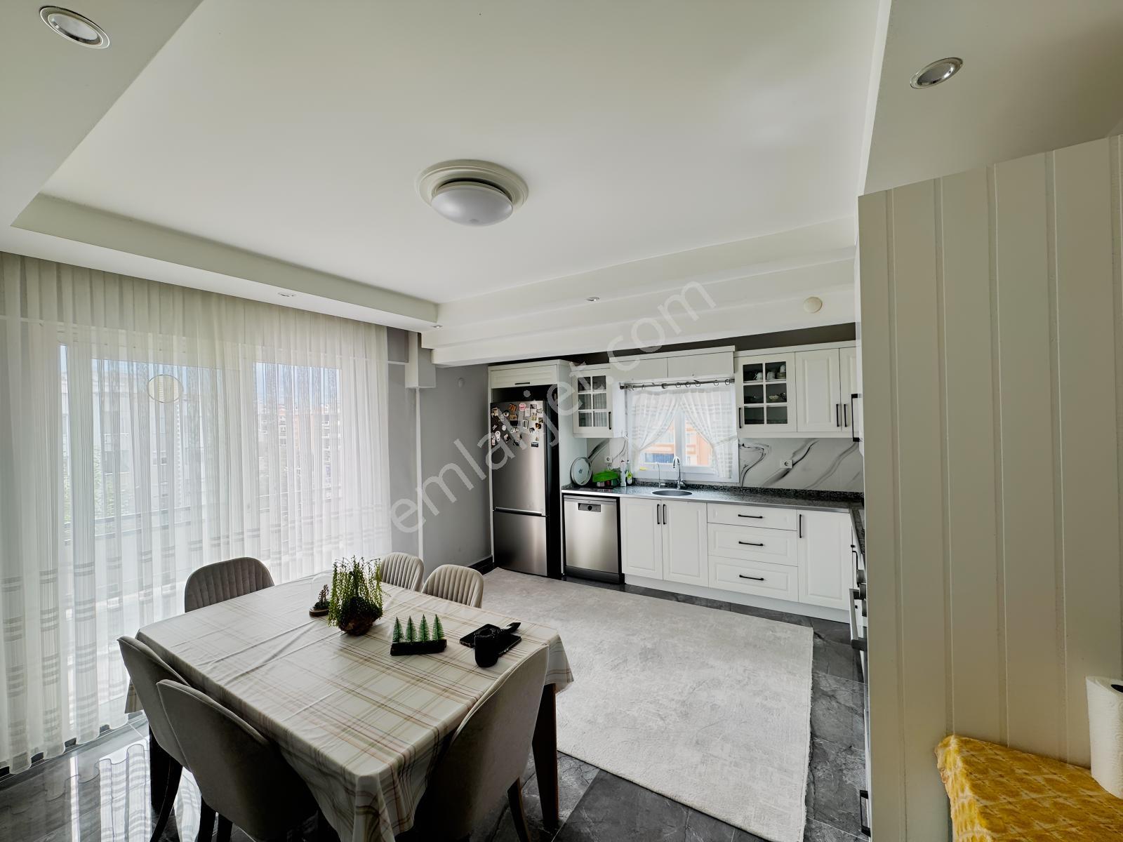 İnci Emlak'tan Fatih Mahallesi'nde 4+1 Satılık Daire — fotoğraf 8