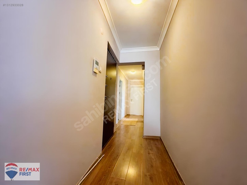 Alsancak'da Otoparklı Satılık 3+1 Daire — fotoğraf 17