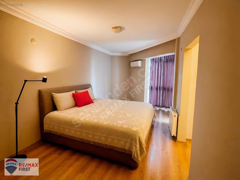 Alsancak'da Otoparklı Satılık 3+1 Daire — fotoğraf 22