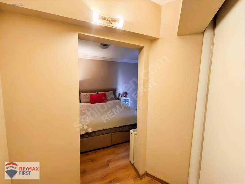 Alsancak'da Otoparklı Satılık 3+1 Daire — fotoğraf 24