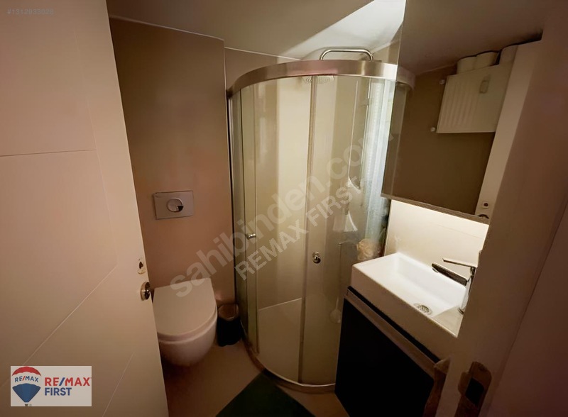 Alsancak'da Otoparklı Satılık 3+1 Daire — fotoğraf 25