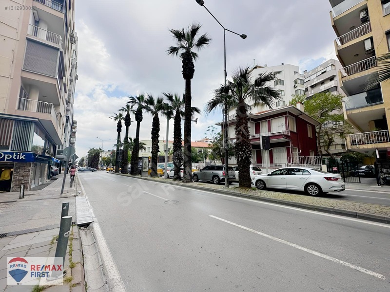 Alsancak'da Otoparklı Satılık 3+1 Daire — fotoğraf 27
