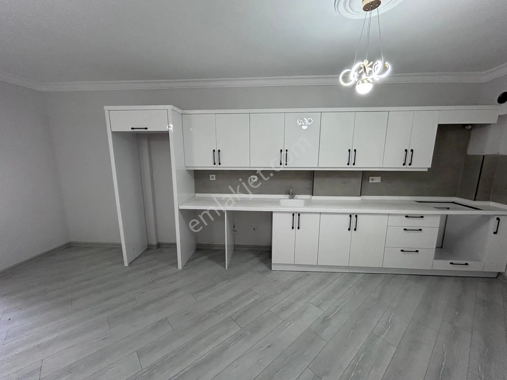 Didimde Havuzlu Sitede Geniş 2+1 — fotoğraf 10