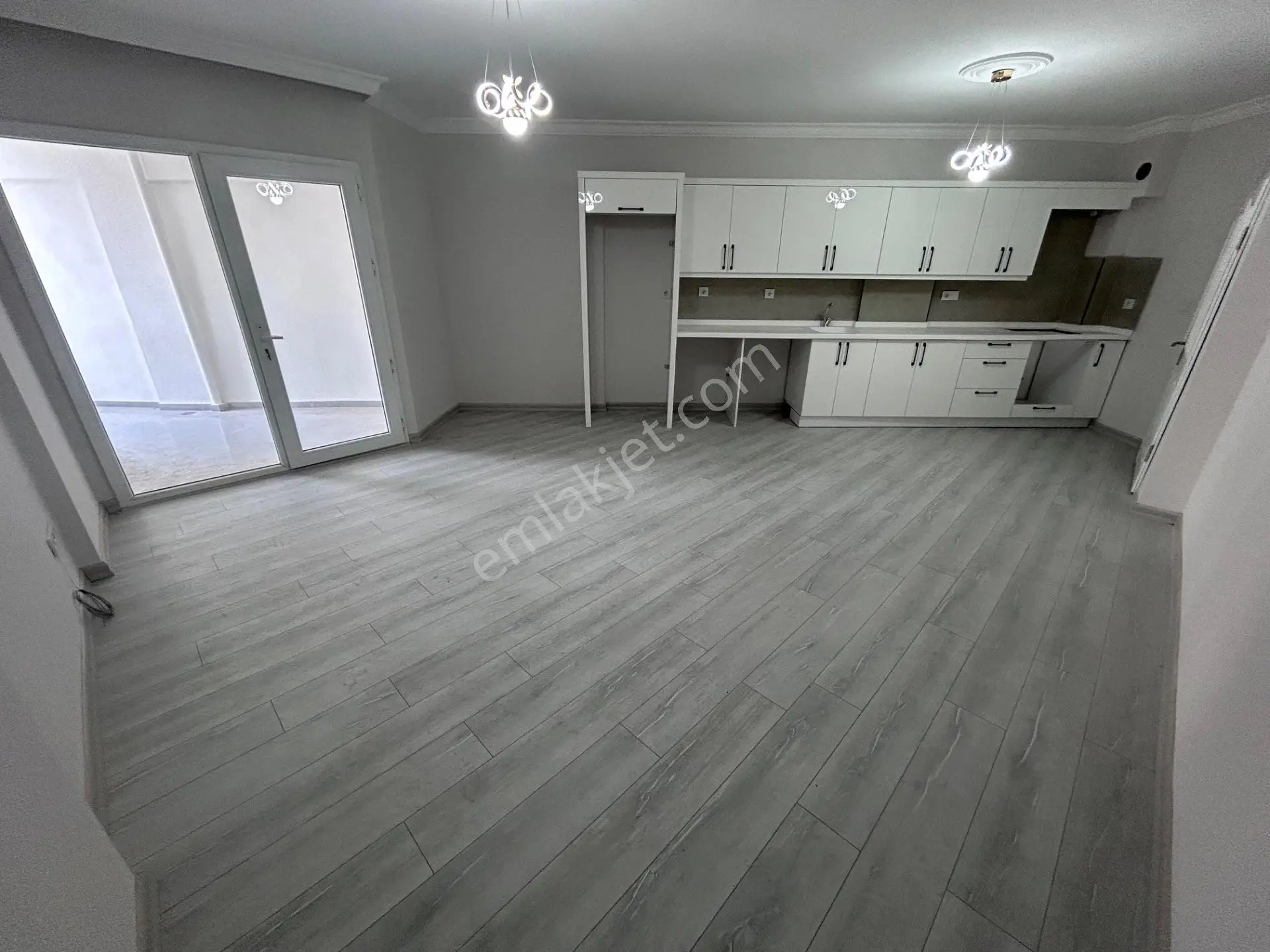 Didimde Havuzlu Sitede Geniş 2+1 — fotoğraf 14