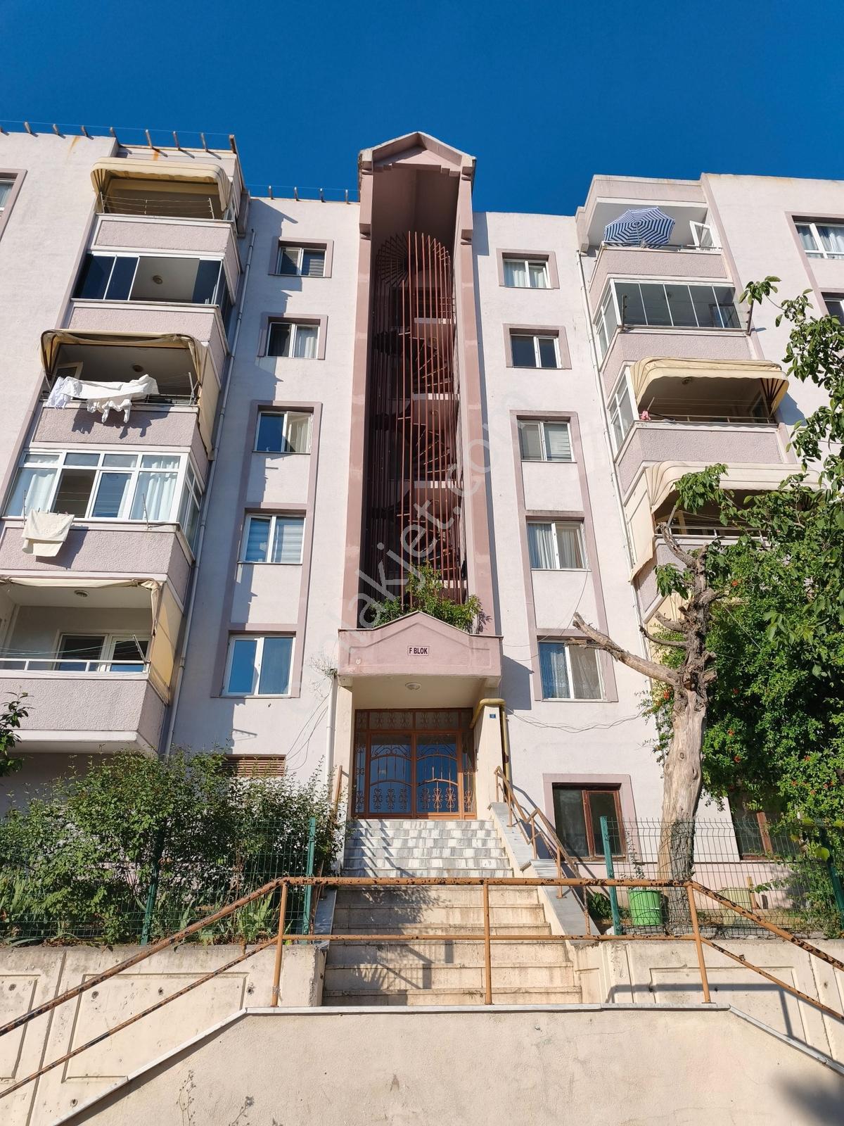 Cb-mark'tan Körfez İlimtepede Satılık 3+1 Daire — fotoğraf 2
