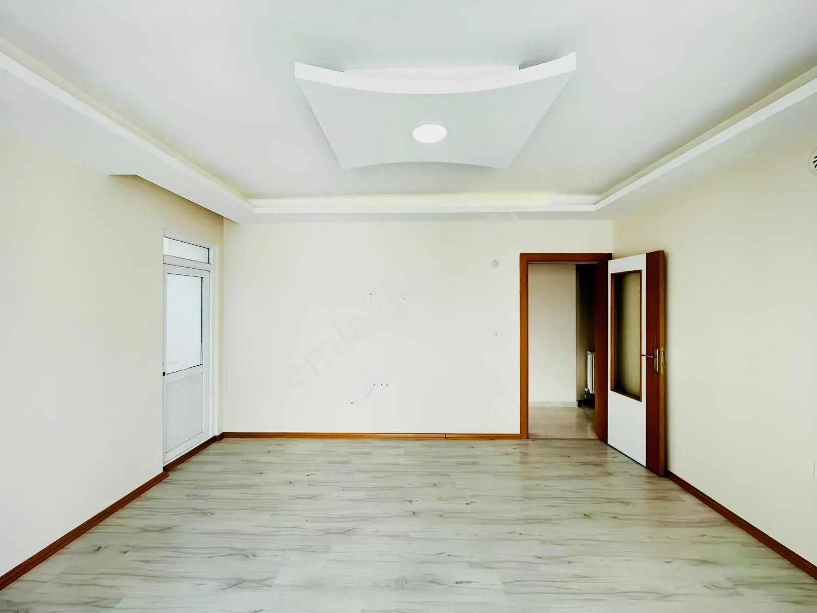 Güven'den Kapaklı'da Hastaneye Yakın Kombili İskanlı 2+1 Daire — fotoğraf 4