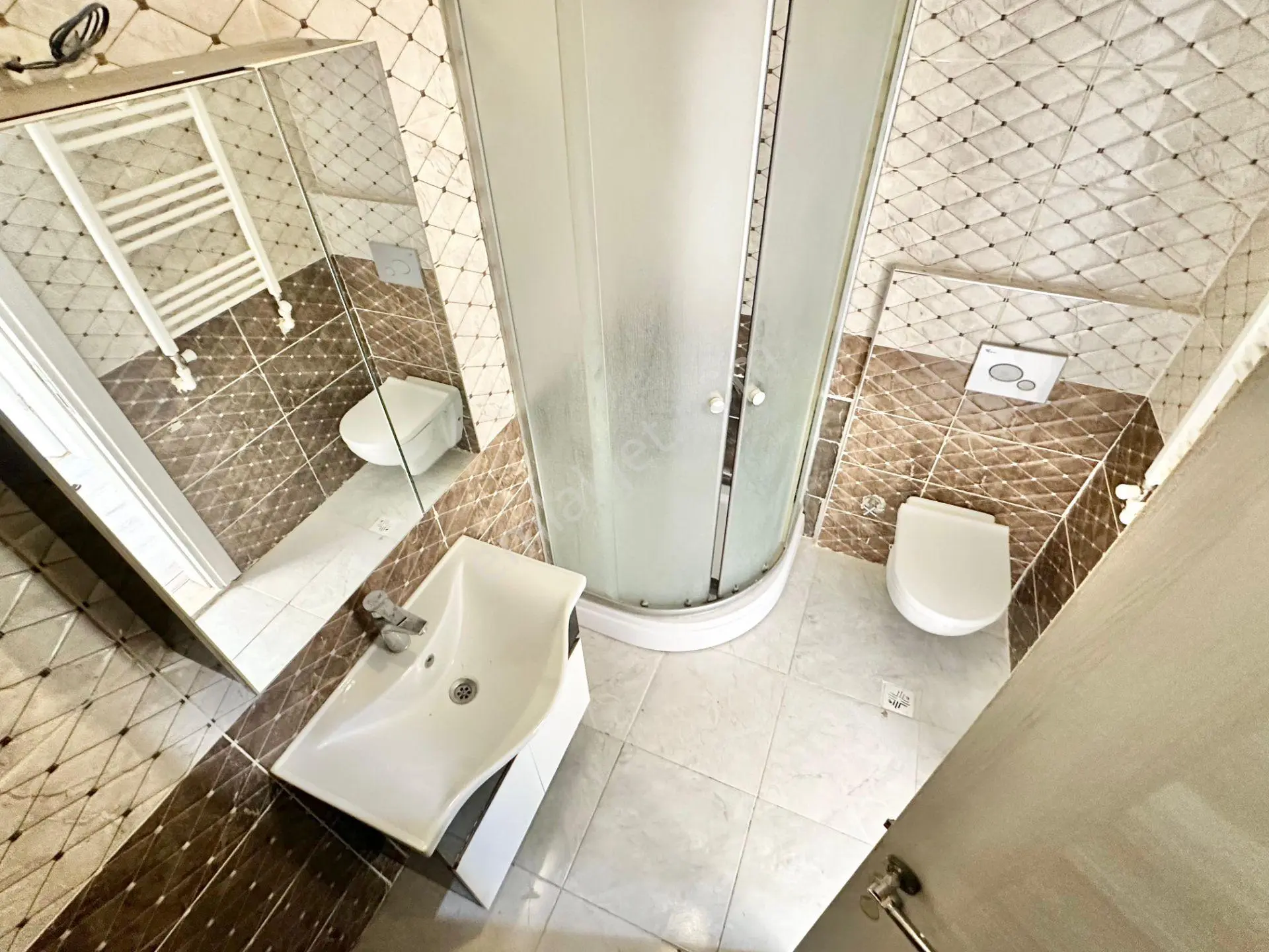 ꧁ay Emlaktan꧂akçayda Full Kredili Ön Cephe Kombili Asansörlü Muhteşem Konumlu Satılık 1+1 Daire — fotoğraf 21