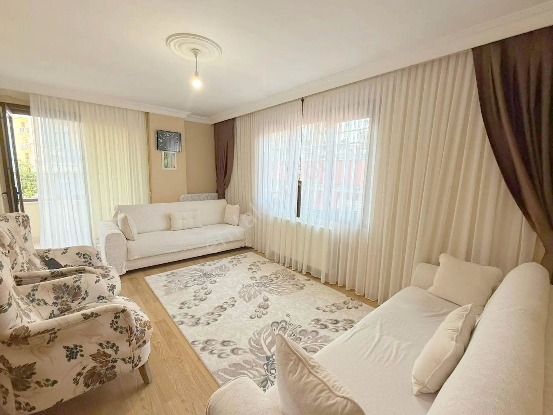 Mertcan'dan Velibaba Mah.iskanlı Kapalı Balkonlu 3+1 Daire