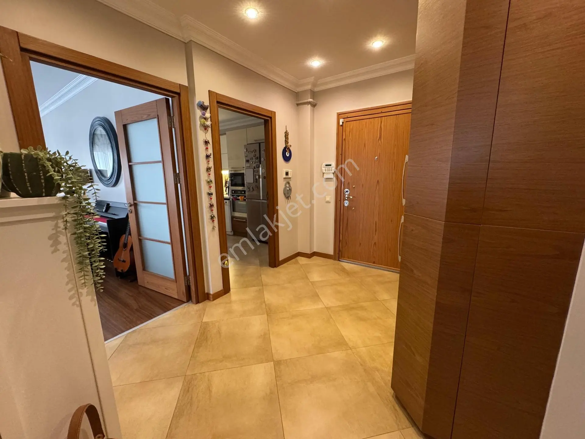 Oben'den Minibüs Caddesinin Üst Paralelinde Kapalı Otoparklı 3+1 Net 126 M² — fotoğraf 10