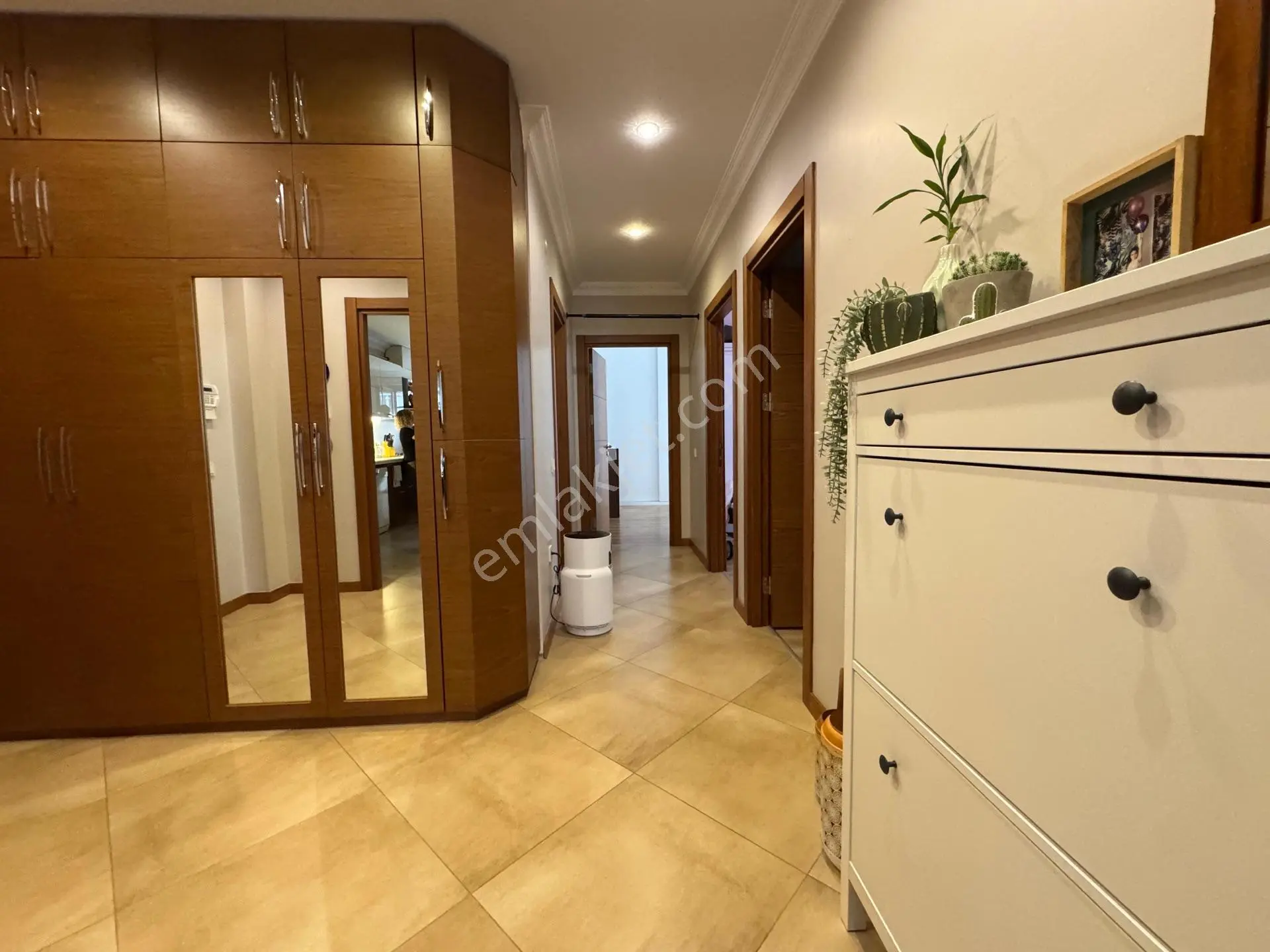 Oben'den Minibüs Caddesinin Üst Paralelinde Kapalı Otoparklı 3+1 Net 126 M² — fotoğraf 15