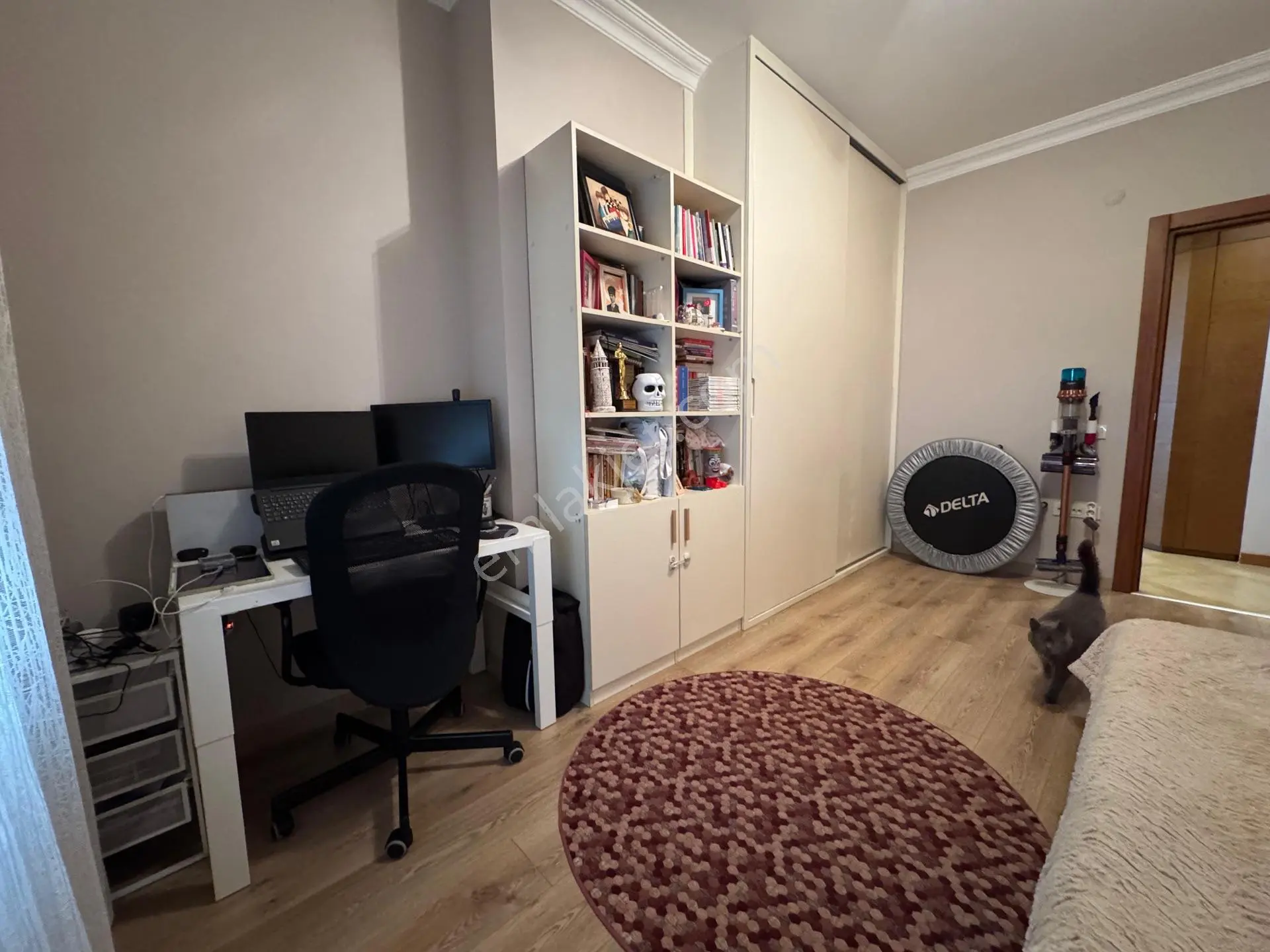 Oben'den Minibüs Caddesinin Üst Paralelinde Kapalı Otoparklı 3+1 Net 126 M² — fotoğraf 18