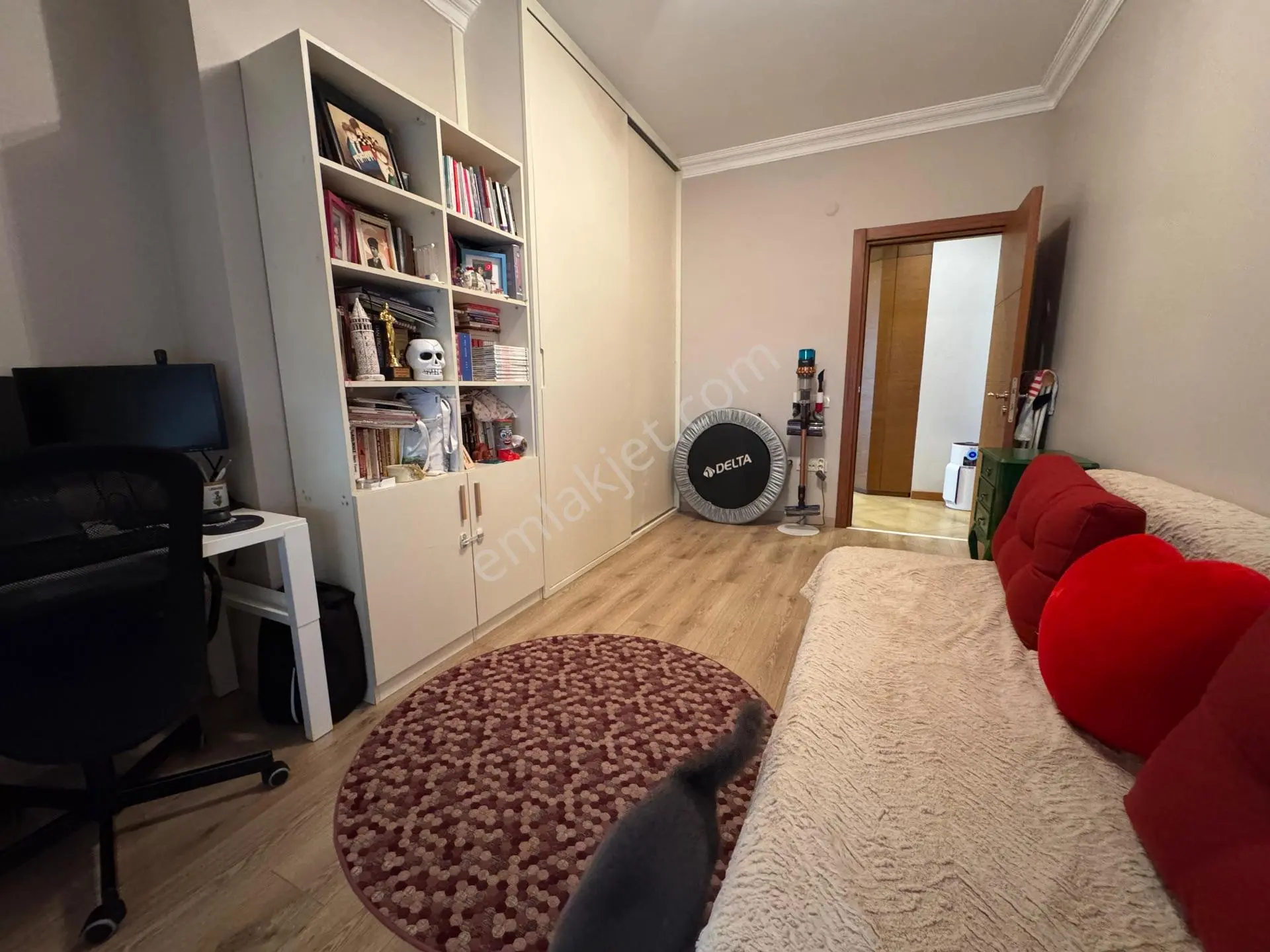 Oben'den Minibüs Caddesinin Üst Paralelinde Kapalı Otoparklı 3+1 Net 126 M² — fotoğraf 19