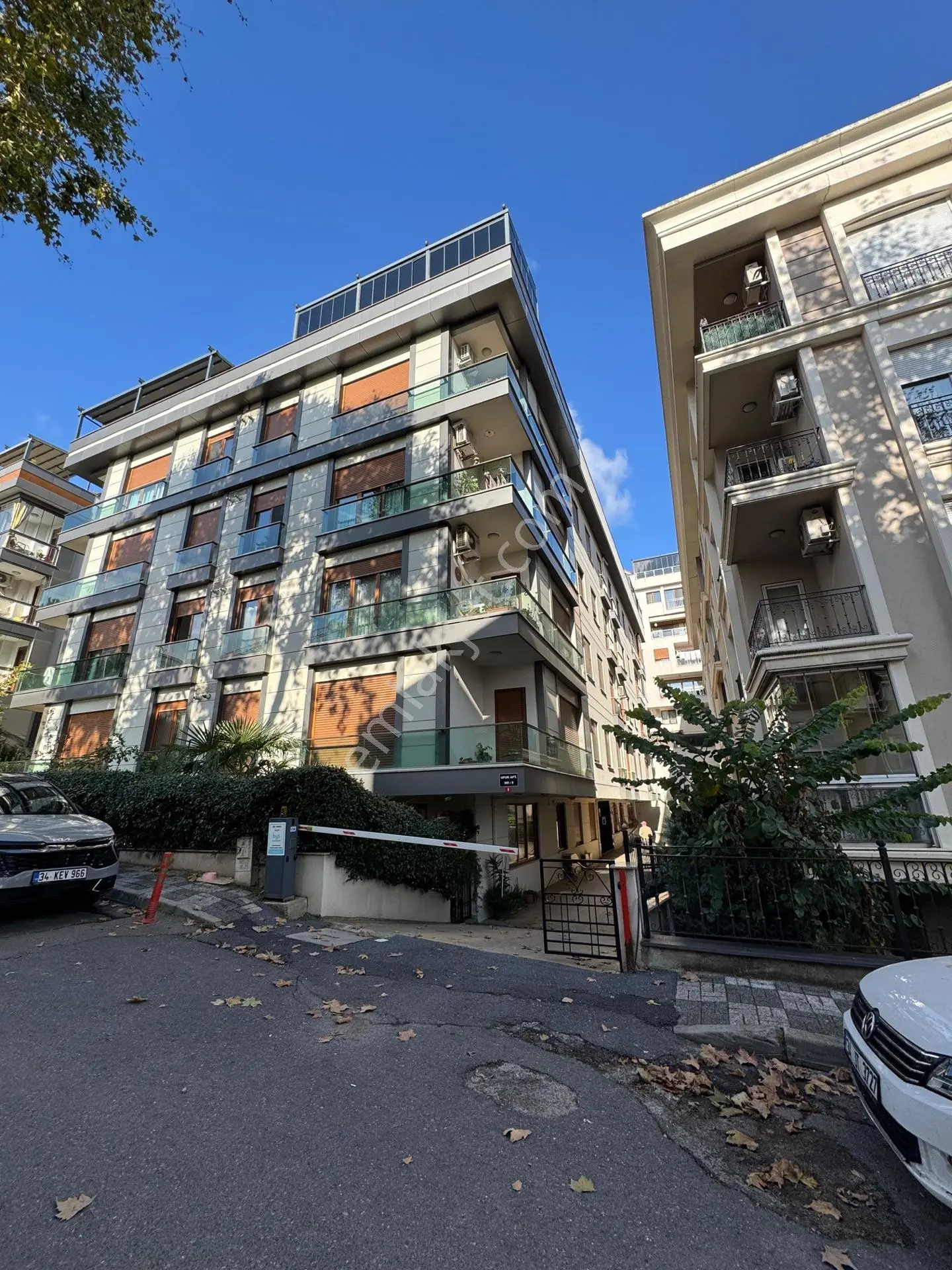 Oben'den Minibüs Caddesinin Üst Paralelinde Kapalı Otoparklı 3+1 Net 126 M² — fotoğraf 33