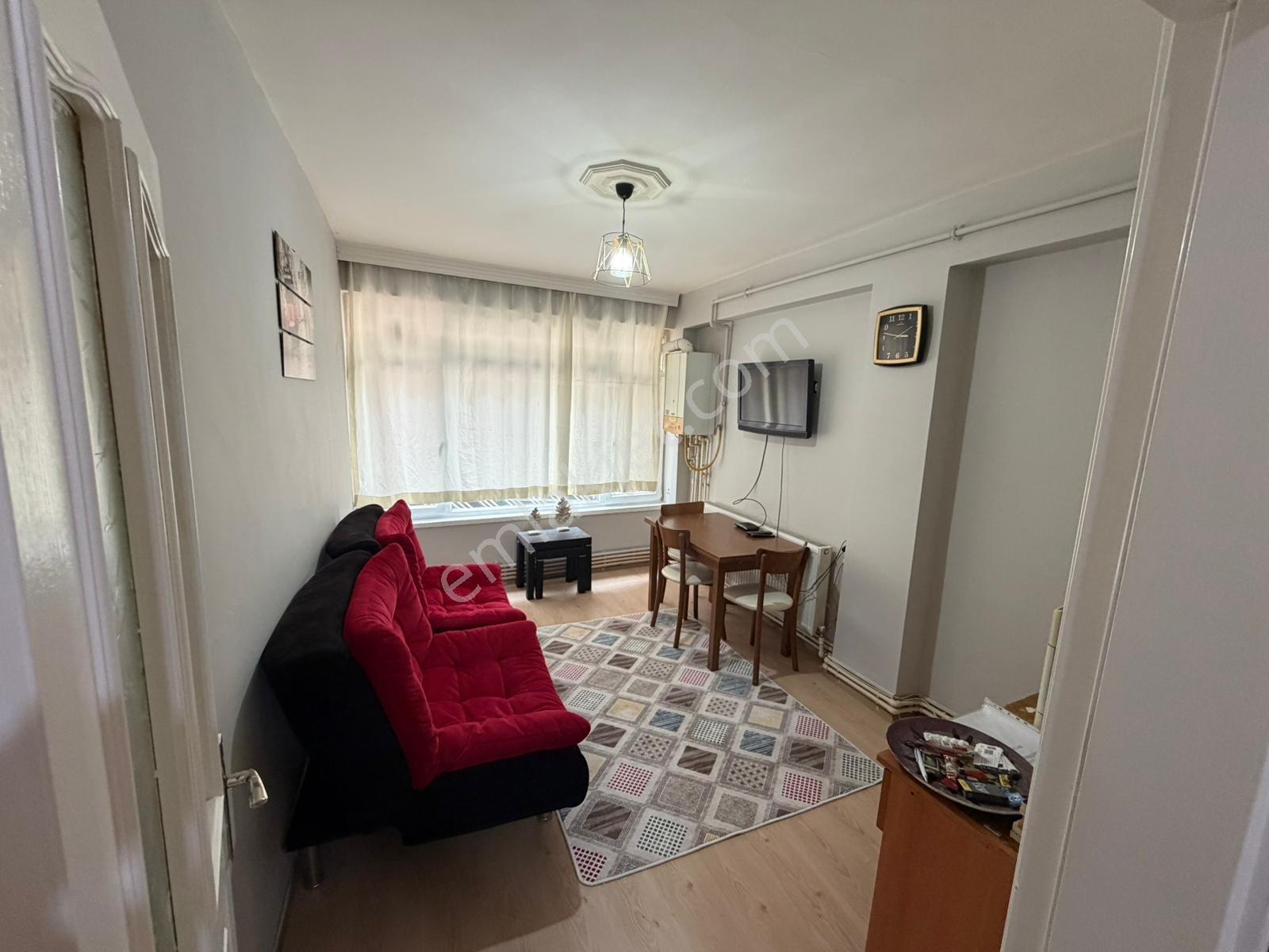 Saltoğlundan Yeşıl Cadde Üstünde 1 + 1 Daıre — fotoğraf 2