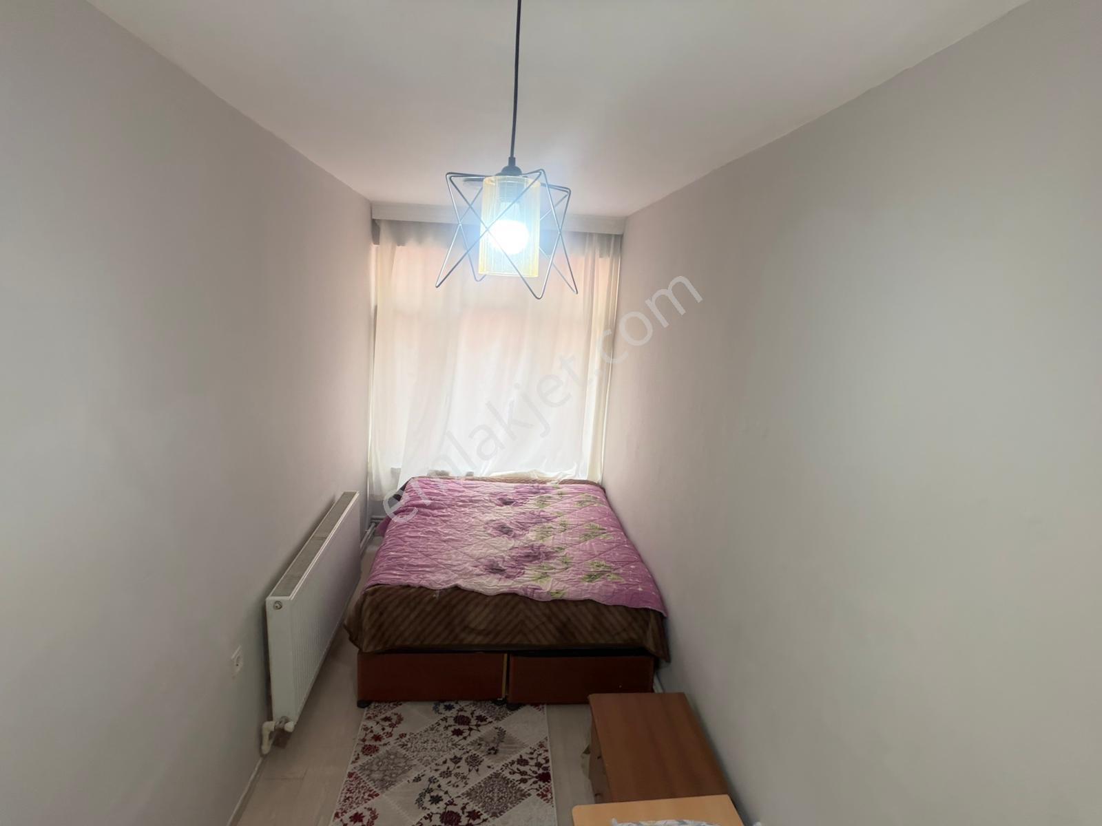 Saltoğlundan Yeşıl Cadde Üstünde 1 + 1 Daıre — fotoğraf 4