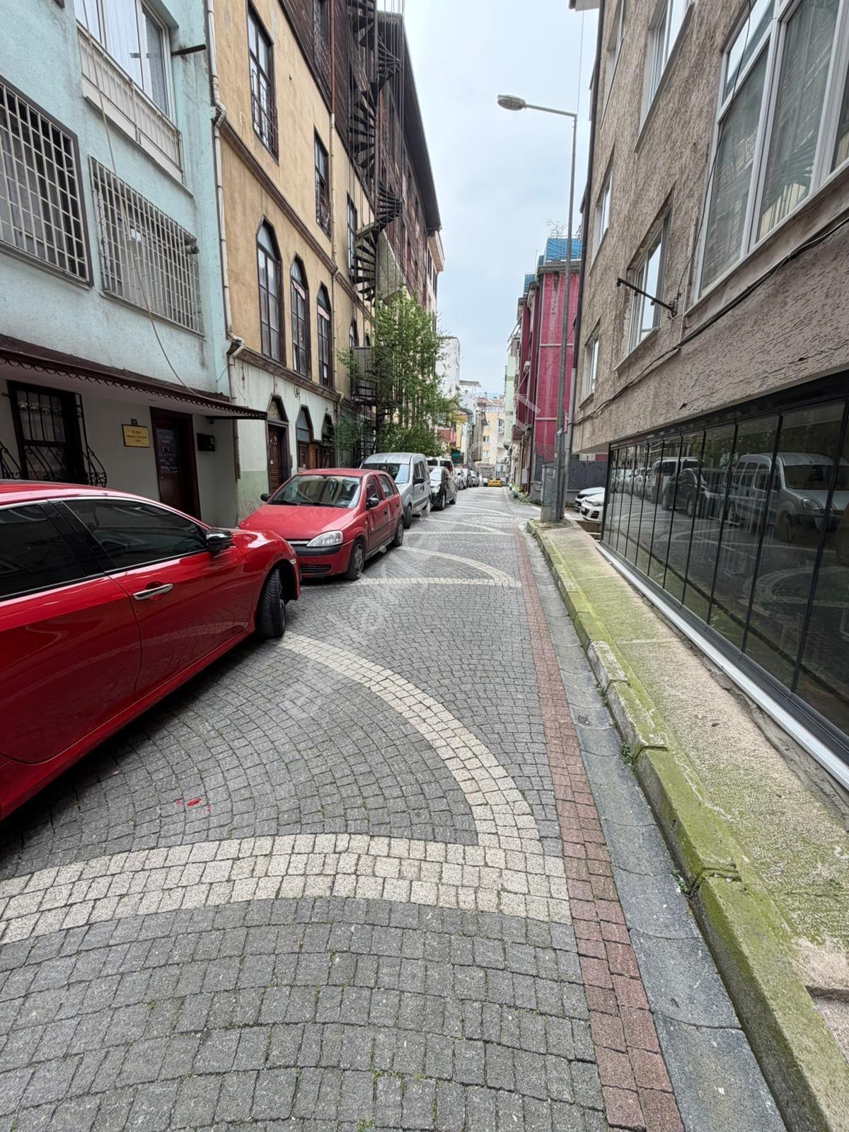 Saltoğlundan Yeşıl Cadde Üstünde 1 + 1 Daıre — fotoğraf 8