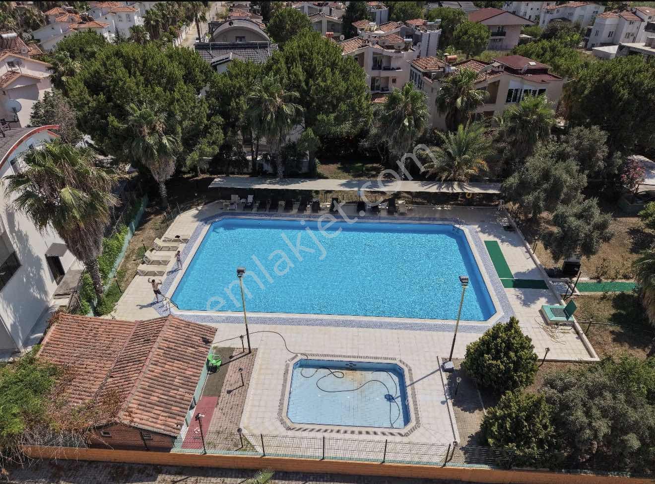Antalya Serik Belekte Geniş Bahçeli 3+1 Satılık Villa — fotoğraf 3