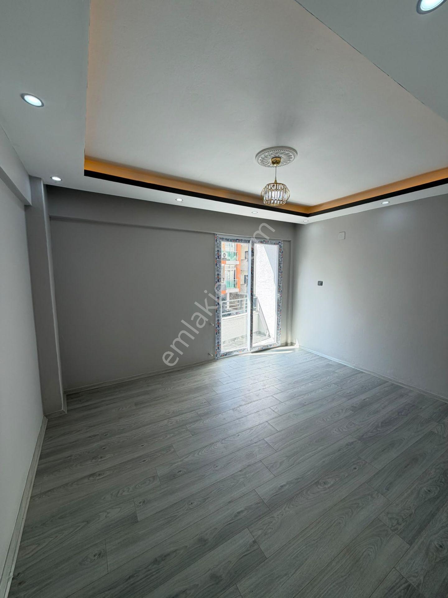 Mersin Sağlık Mahallesi'nde Full Yapılı Satılık Daire Lı 3+1 Satılık Daire — fotoğraf 9