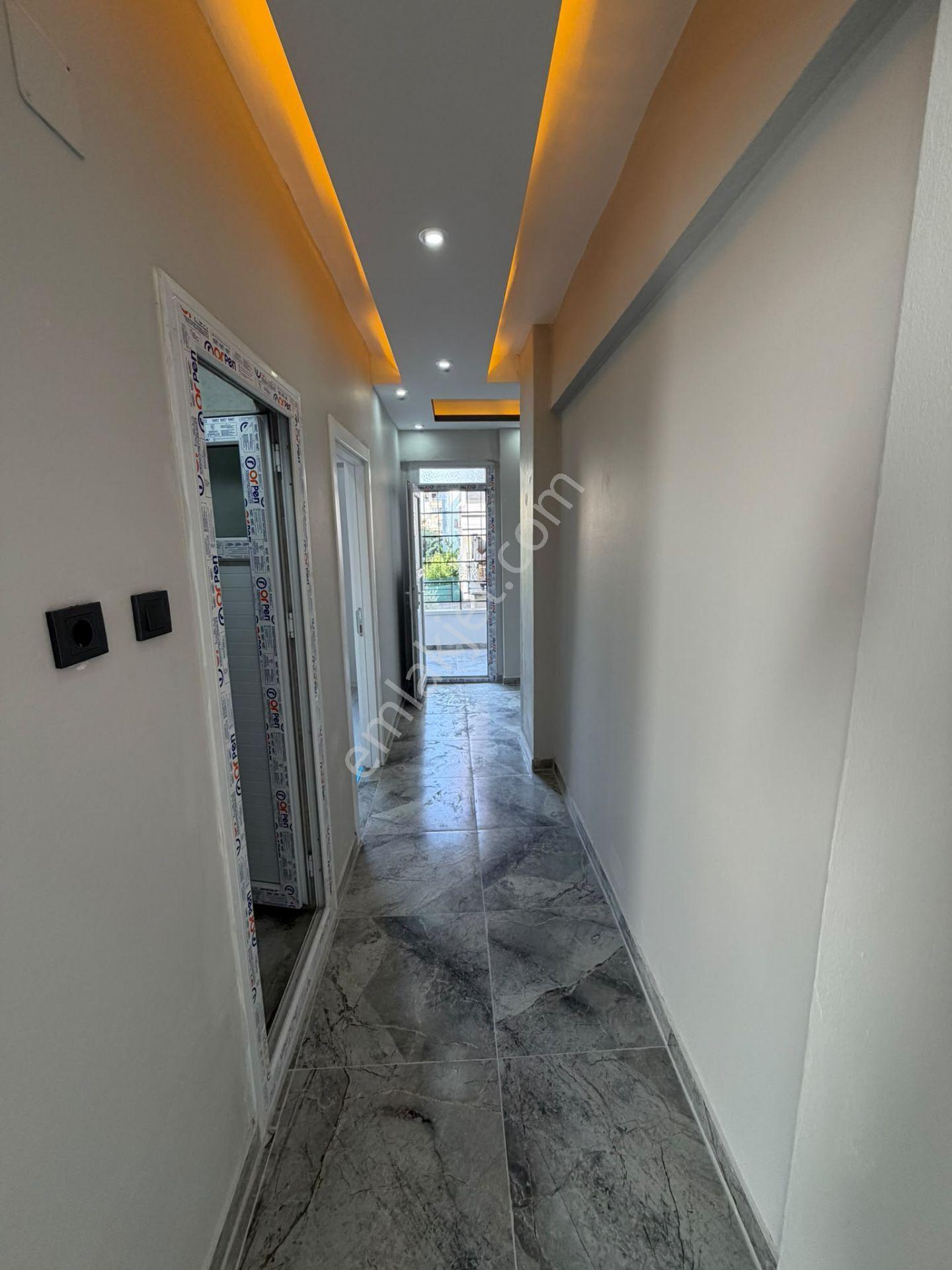 Mersin Sağlık Mahallesi'nde Full Yapılı Satılık Daire Lı 3+1 Satılık Daire — fotoğraf 12