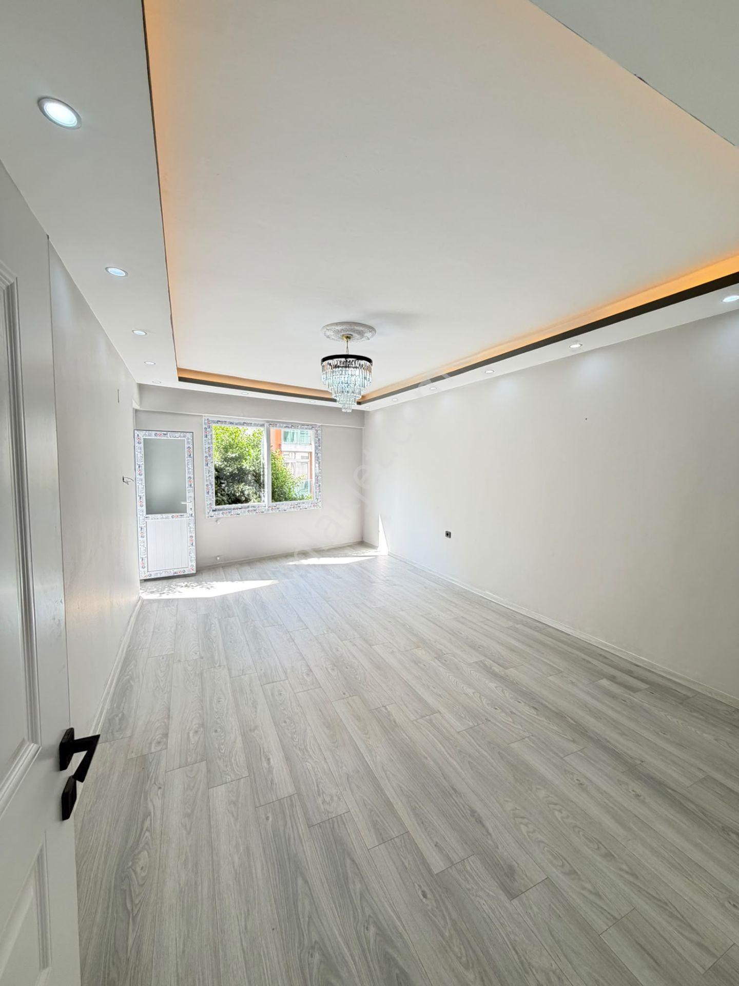Mersin Sağlık Mahallesi'nde Full Yapılı Satılık Daire Lı 3+1 Satılık Daire — fotoğraf 13