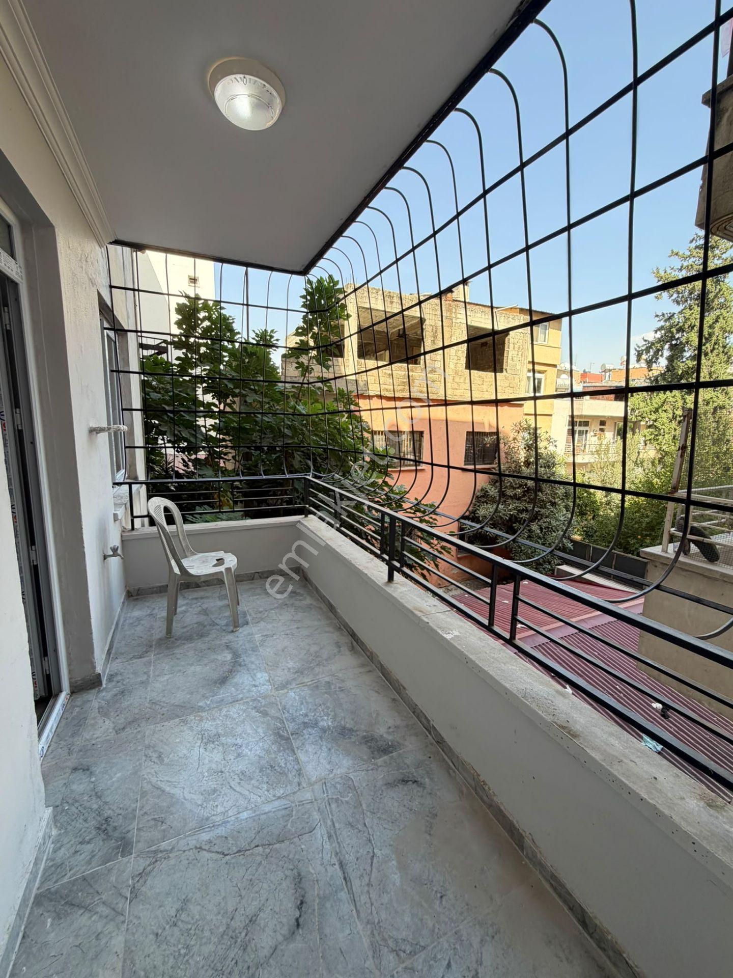 Mersin Sağlık Mahallesi'nde Full Yapılı Satılık Daire Lı 3+1 Satılık Daire — fotoğraf 16