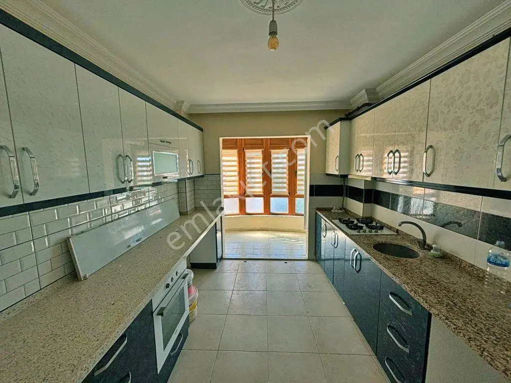 Uytundan Burhaniye Bahçelievlerde Asansörlü Site İçi 2+1 Daire — fotoğraf 3