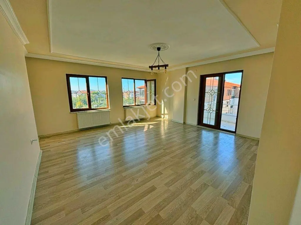 Uytundan Burhaniye Bahçelievlerde Asansörlü Site İçi 2+1 Daire — fotoğraf 4