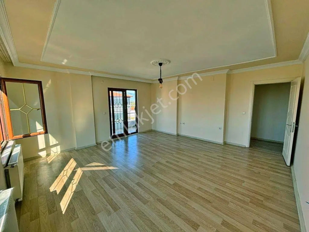 Uytundan Burhaniye Bahçelievlerde Asansörlü Site İçi 2+1 Daire — fotoğraf 5