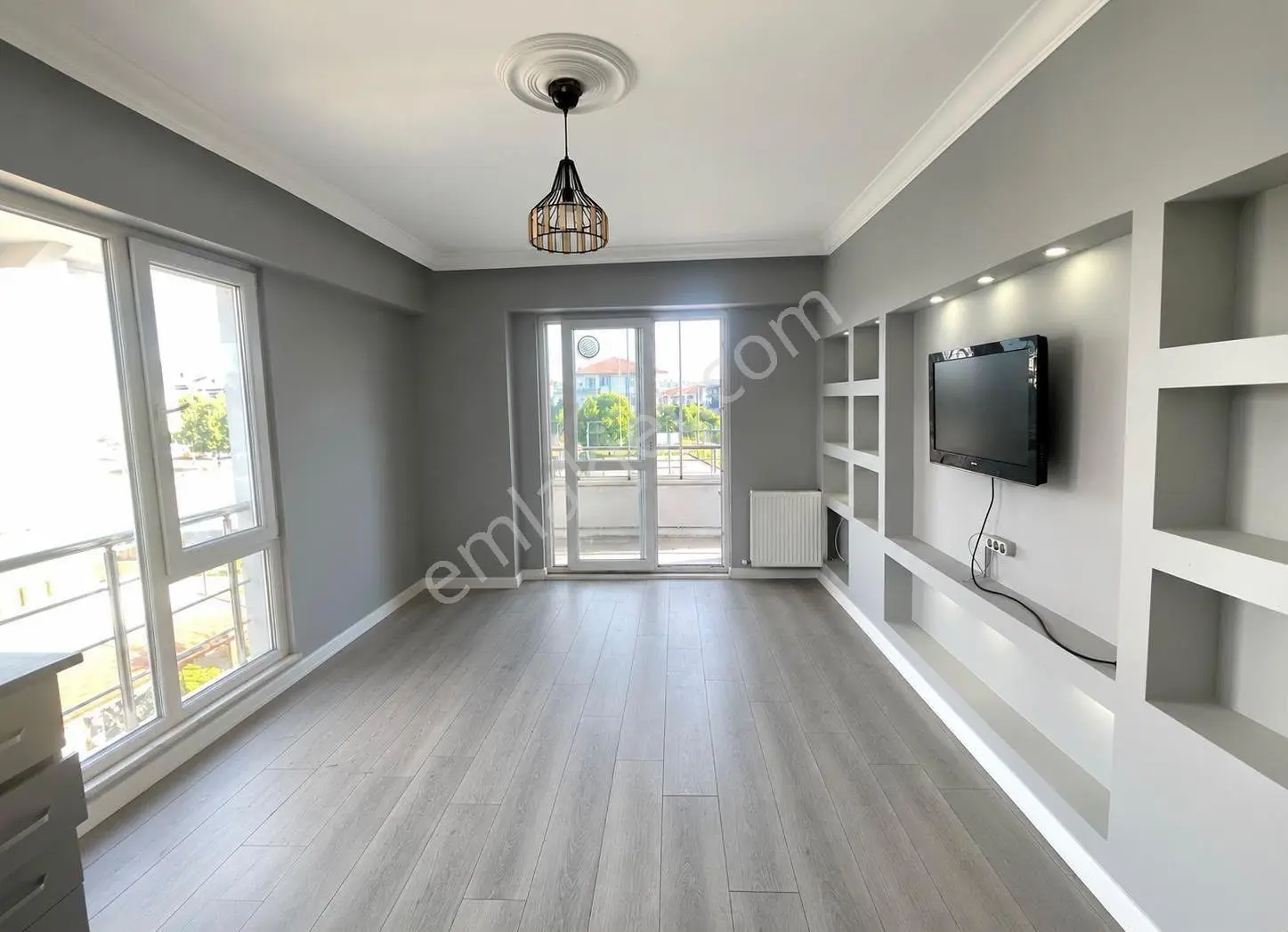 Referans'tan Yalı Mahallesin'de Ara Kat, Ön Cephe 2+1 Daire ! — fotoğraf 4
