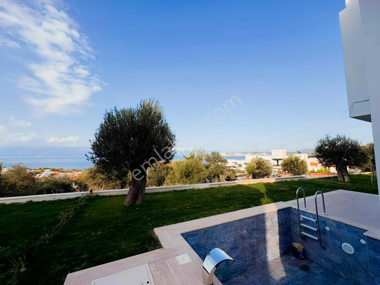 Avcı'dan Tam Müstakil Bahçedn Deniz Manzaralı Denize 250mt Villa — fotoğraf 2